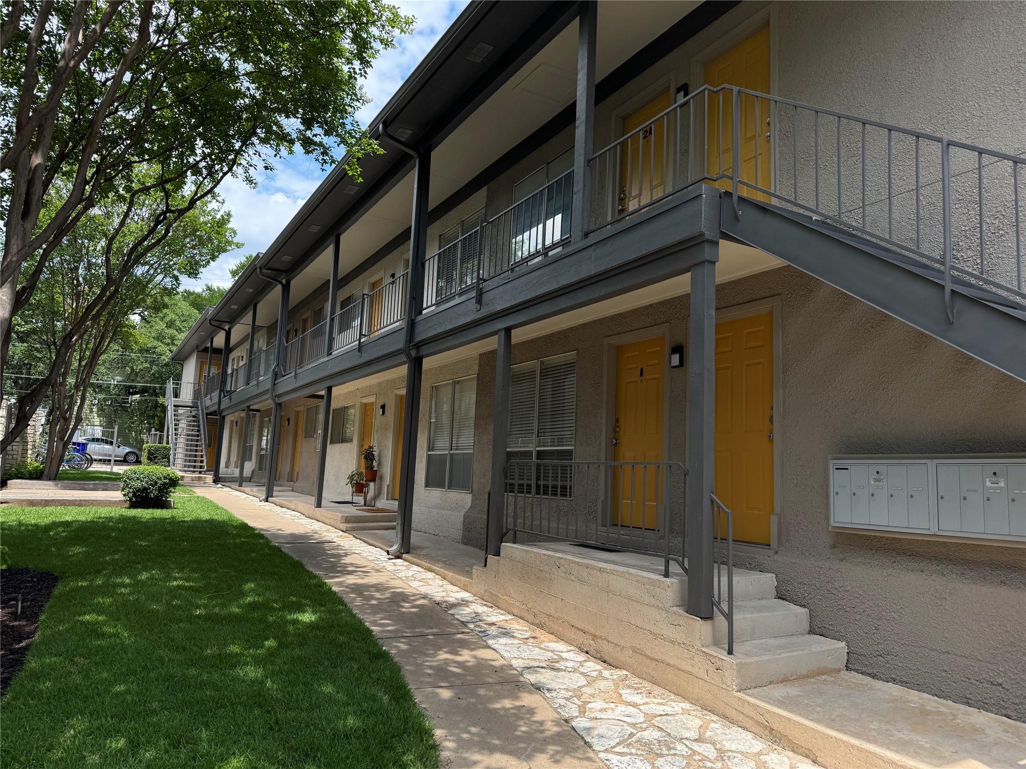 304 E 34th St, Austin, TX 78705