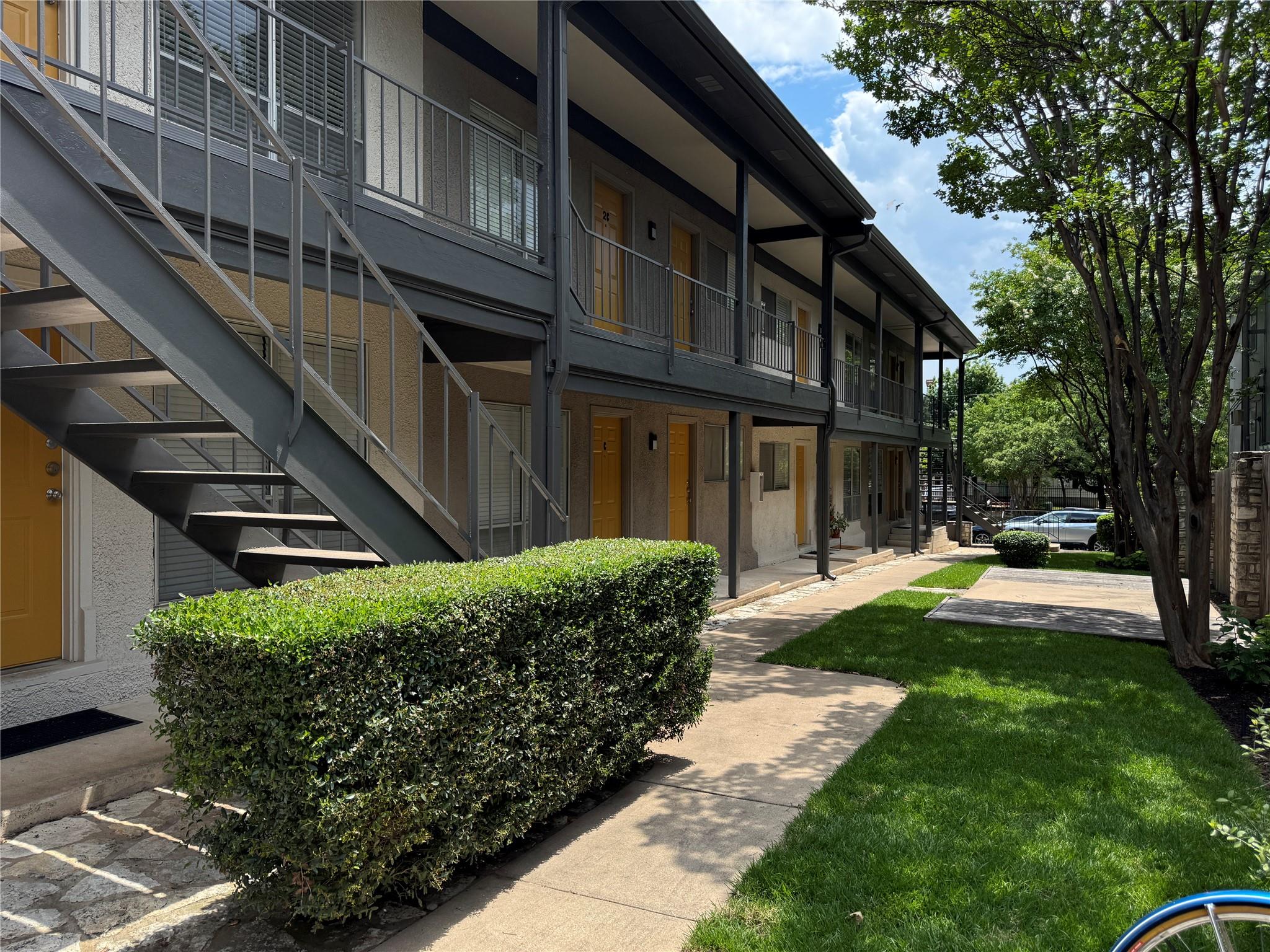 304 E 34th St, Austin, TX 78705