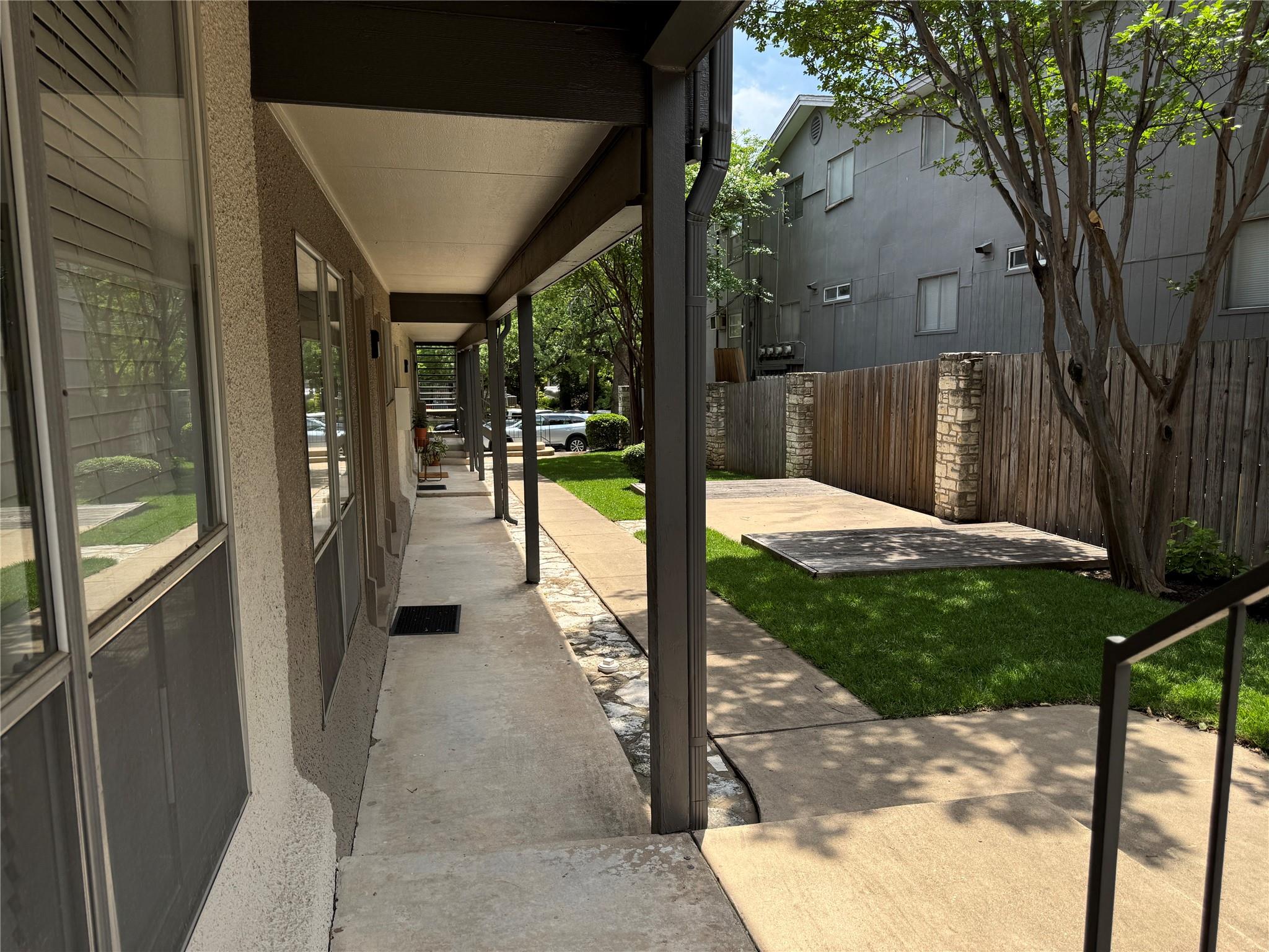 304 E 34th St, Austin, TX 78705