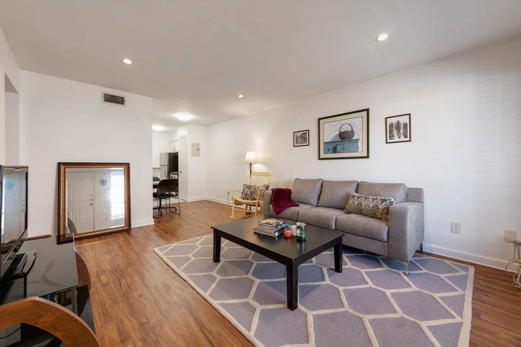 304 E 34th St, Austin, TX 78705