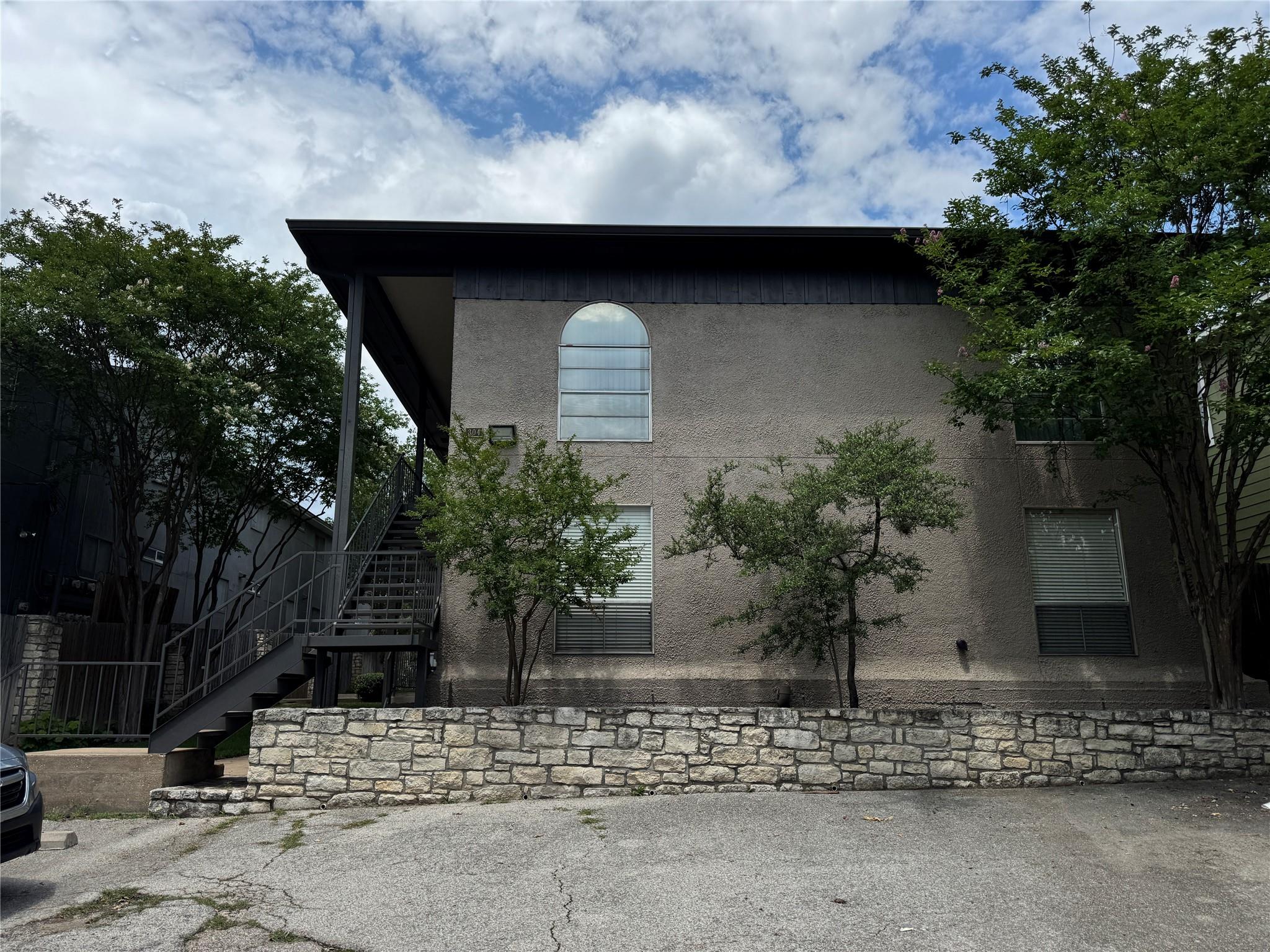 304 E 34th St, Austin, TX 78705