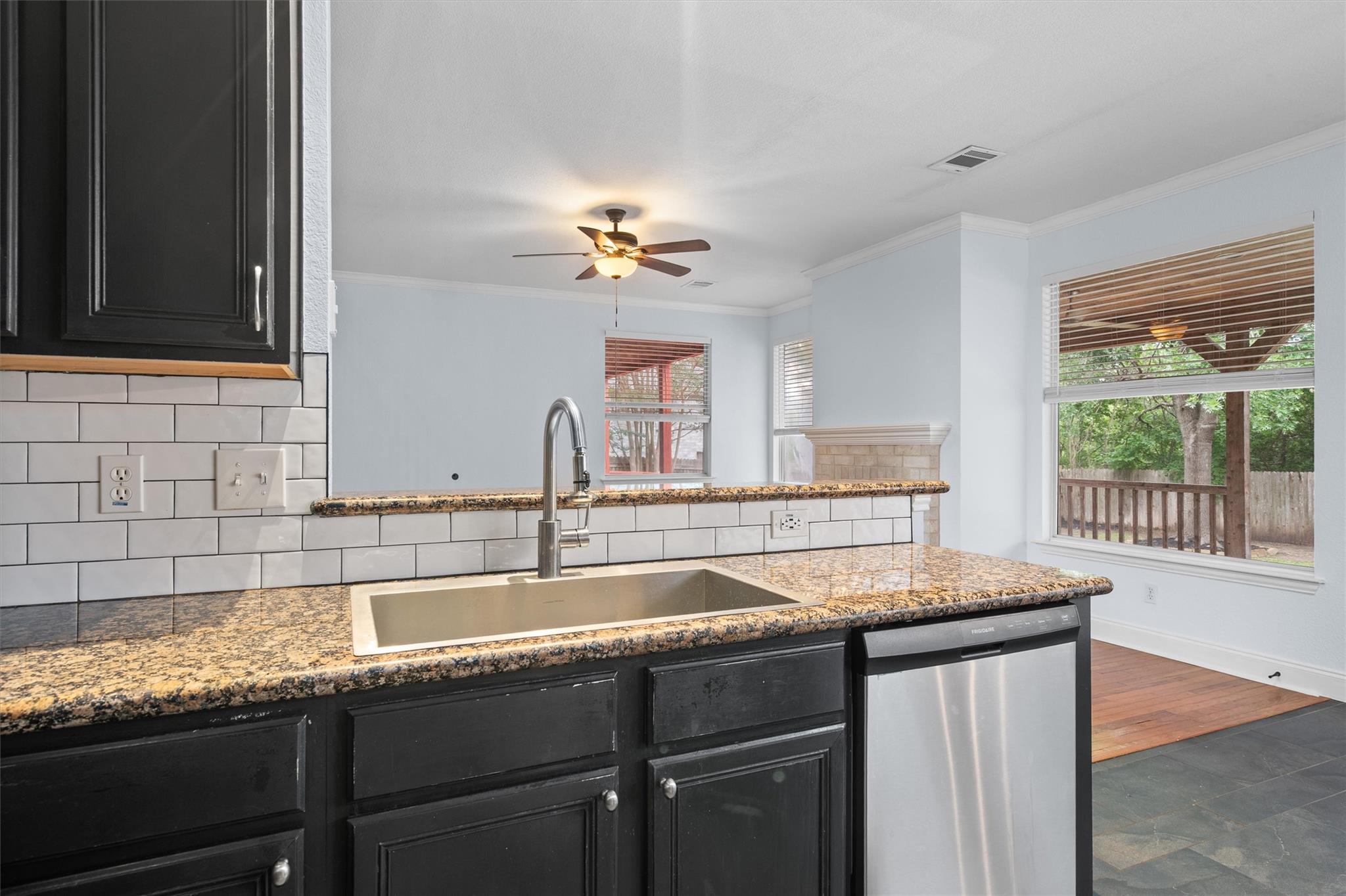 1213 Red Ranch Cir, Cedar Park, TX 78613