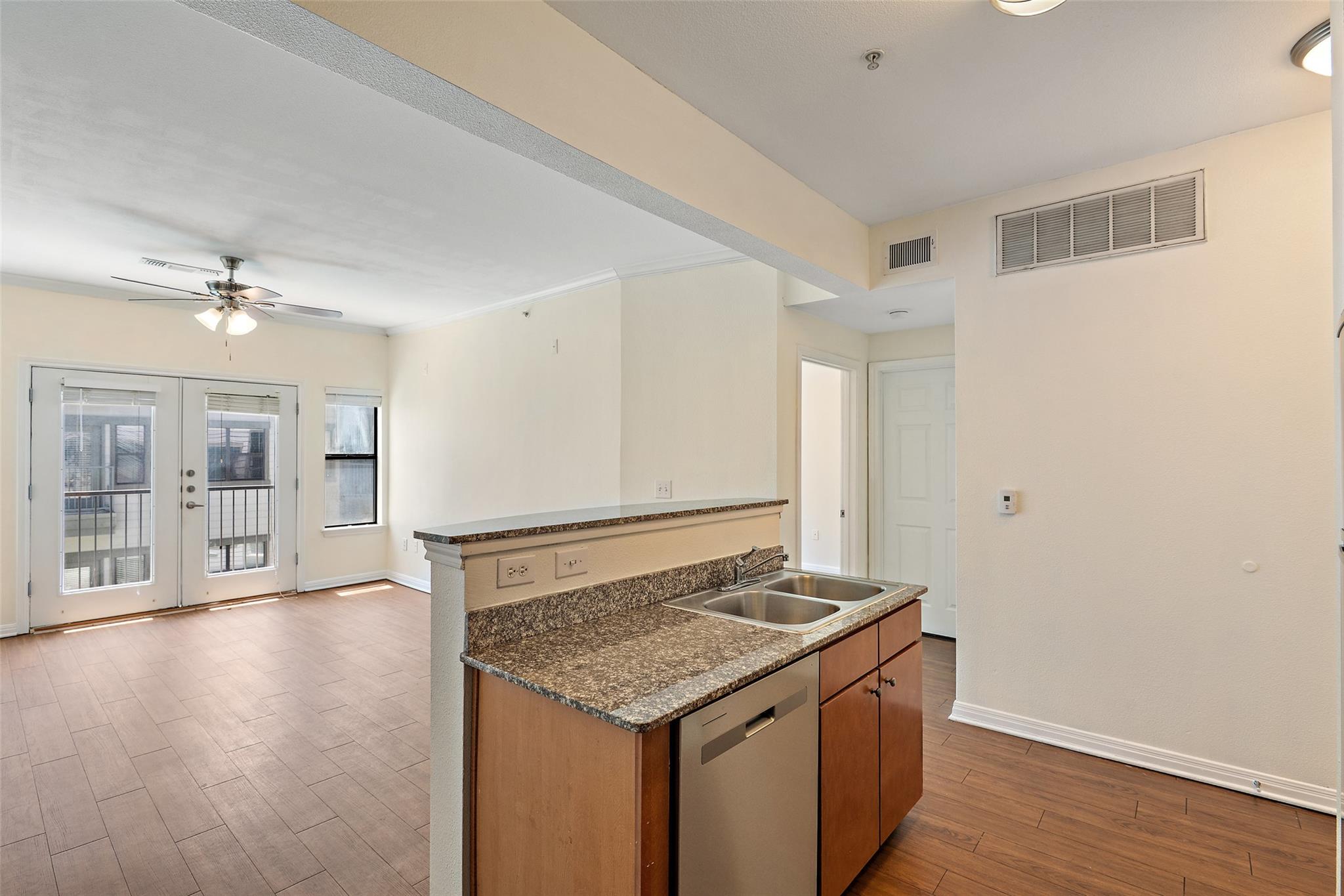 2502 Leon St # 417, Austin, TX 78705