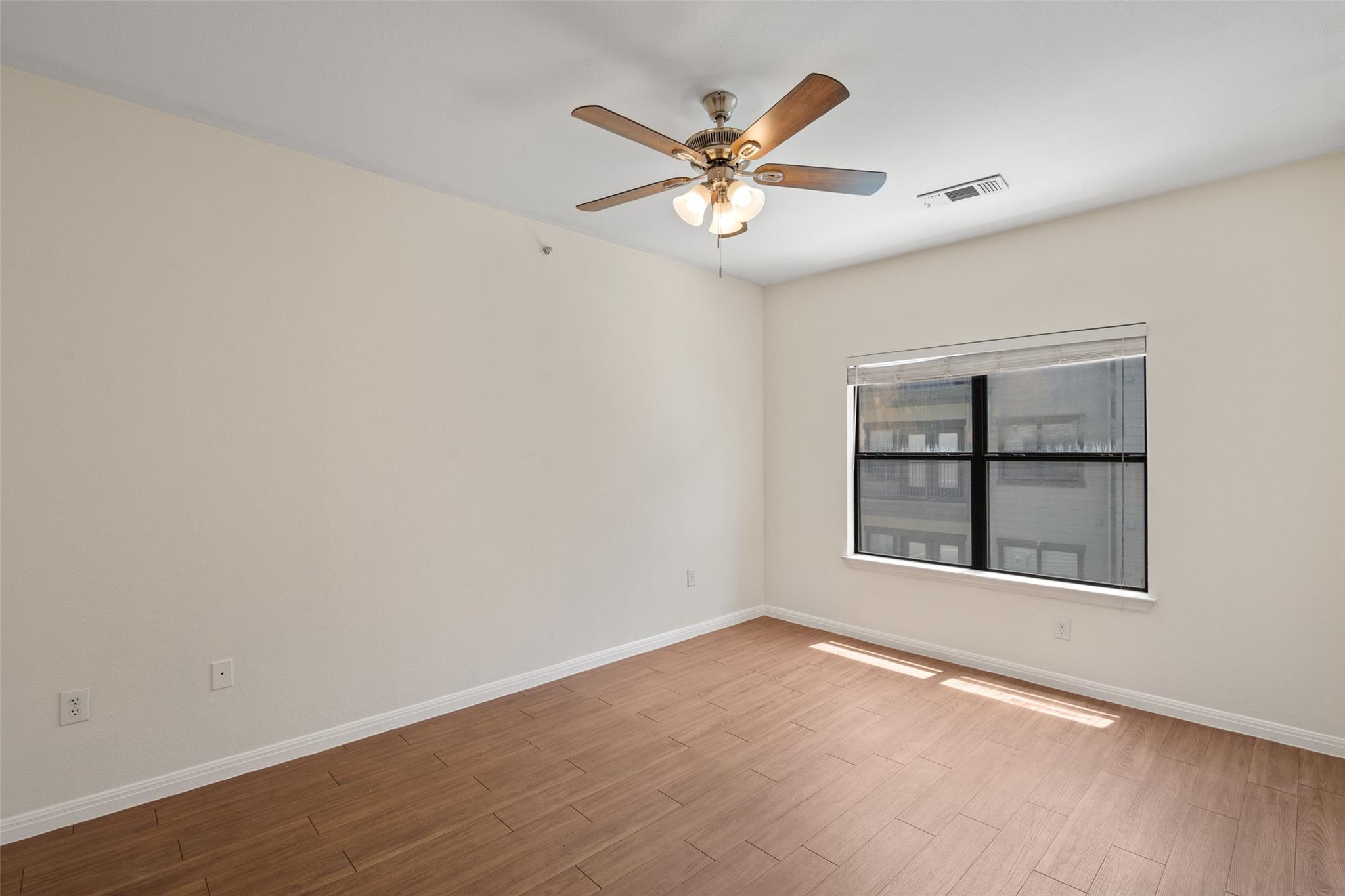 2502 Leon St # 417, Austin, TX 78705