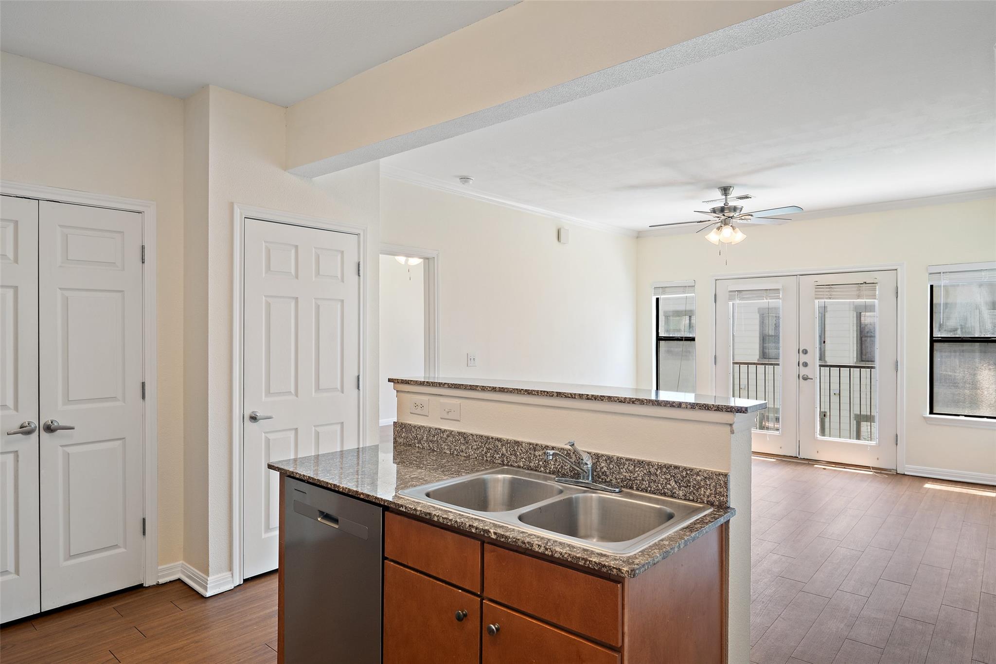 2502 Leon St # 417, Austin, TX 78705