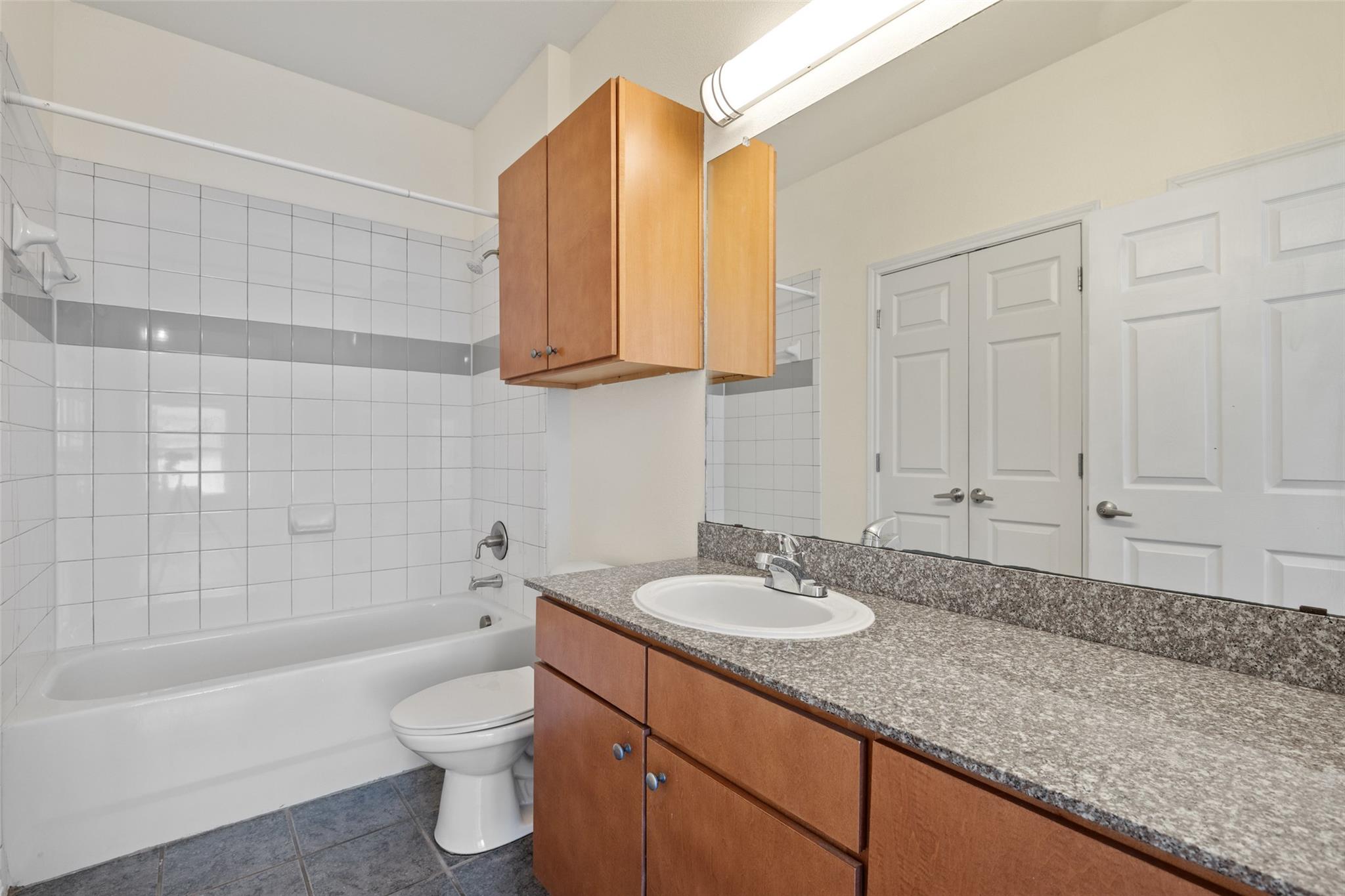 2502 Leon St # 417, Austin, TX 78705