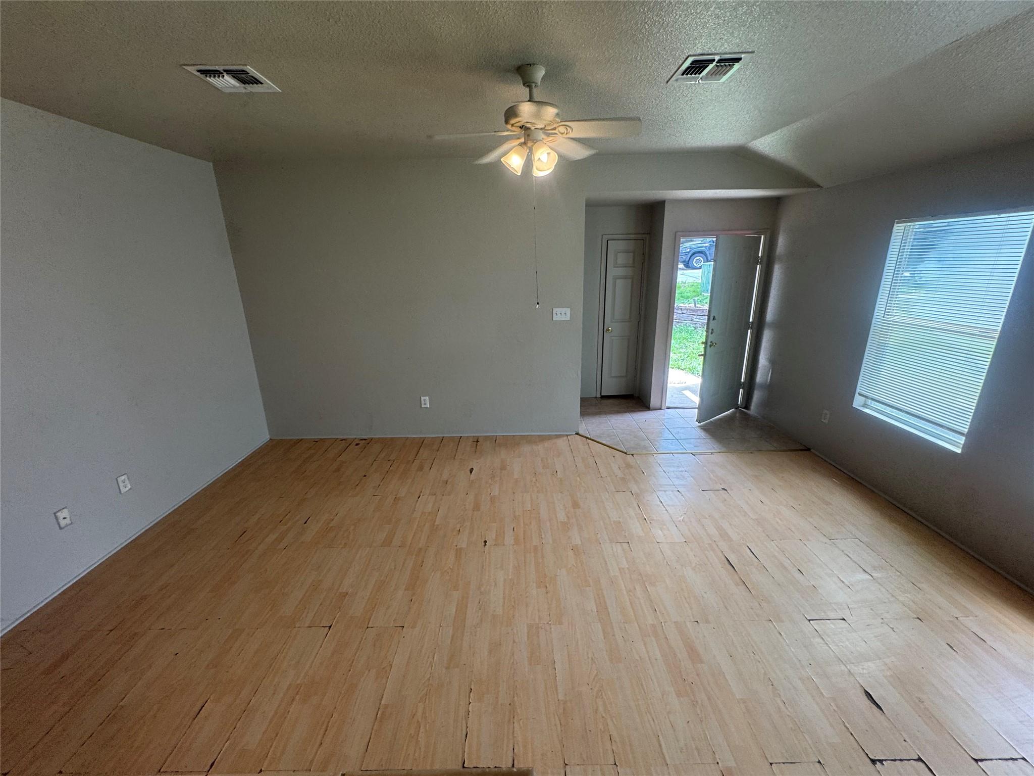 4411 TERRA SUMMIT RD Rd, San Antonio, TX 78233