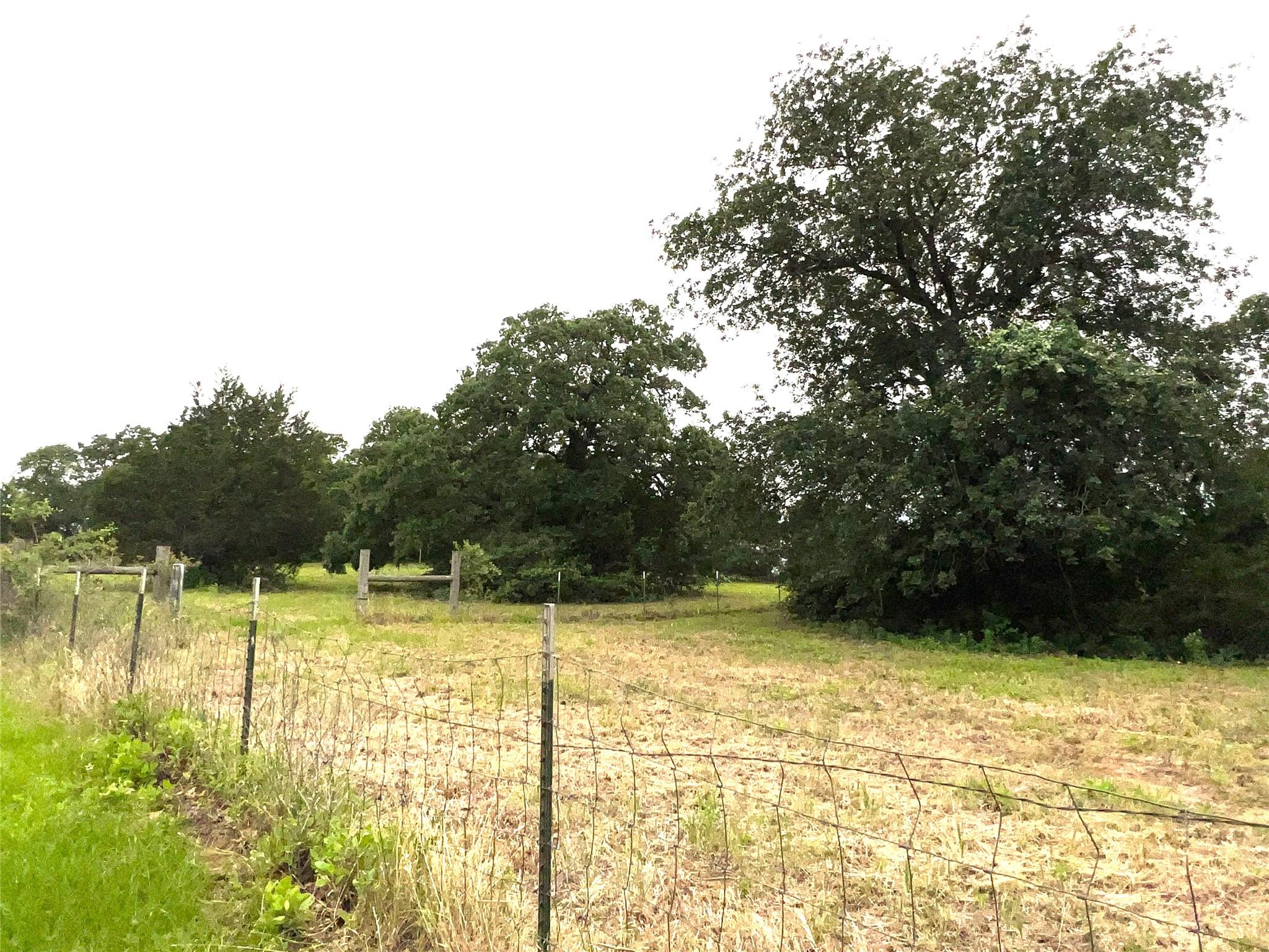 160 Rosanky Cattle Company Rd # R, Smithville, TX 78957