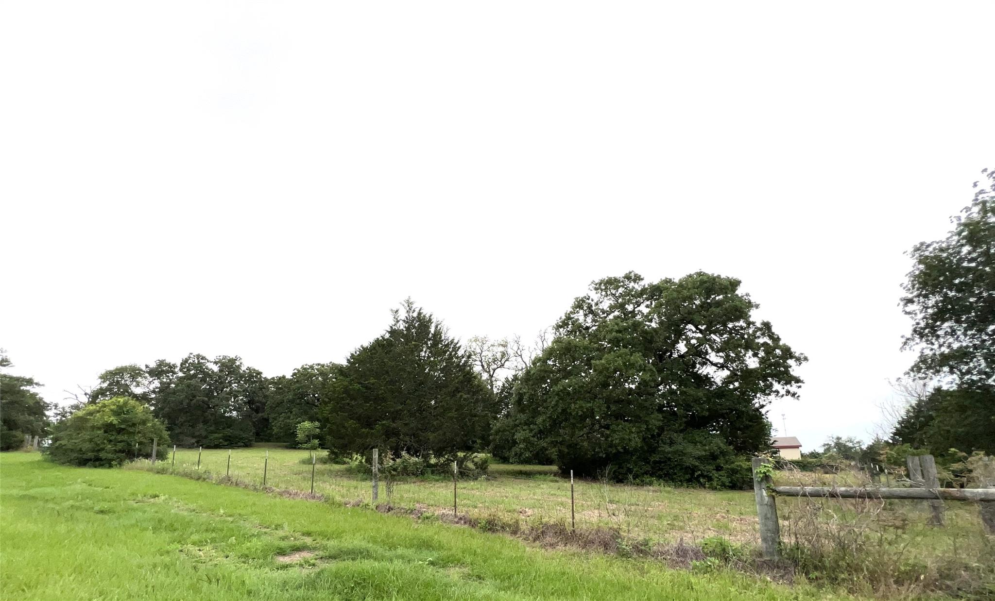 160 Rosanky Cattle Company Rd # R, Smithville, TX 78957
