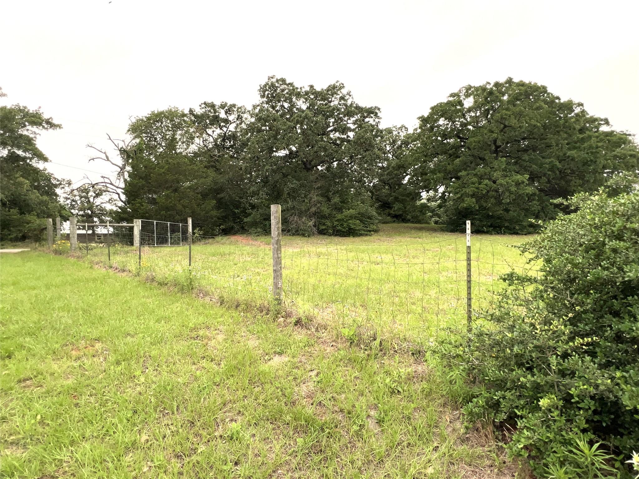 160 Rosanky Cattle Company Rd # R, Smithville, TX 78957