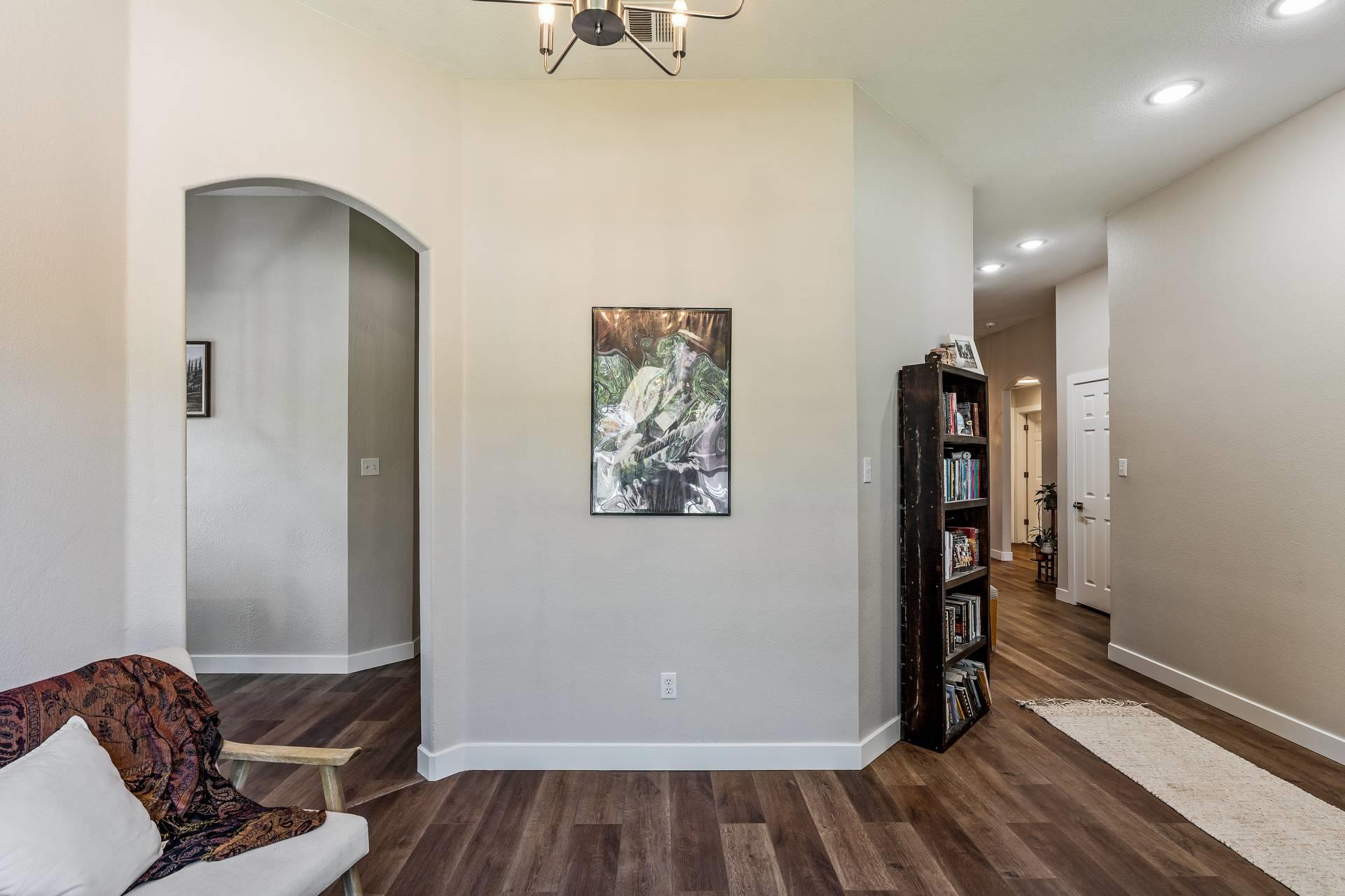 113 Hanstrom Dr, Hutto, TX 78634