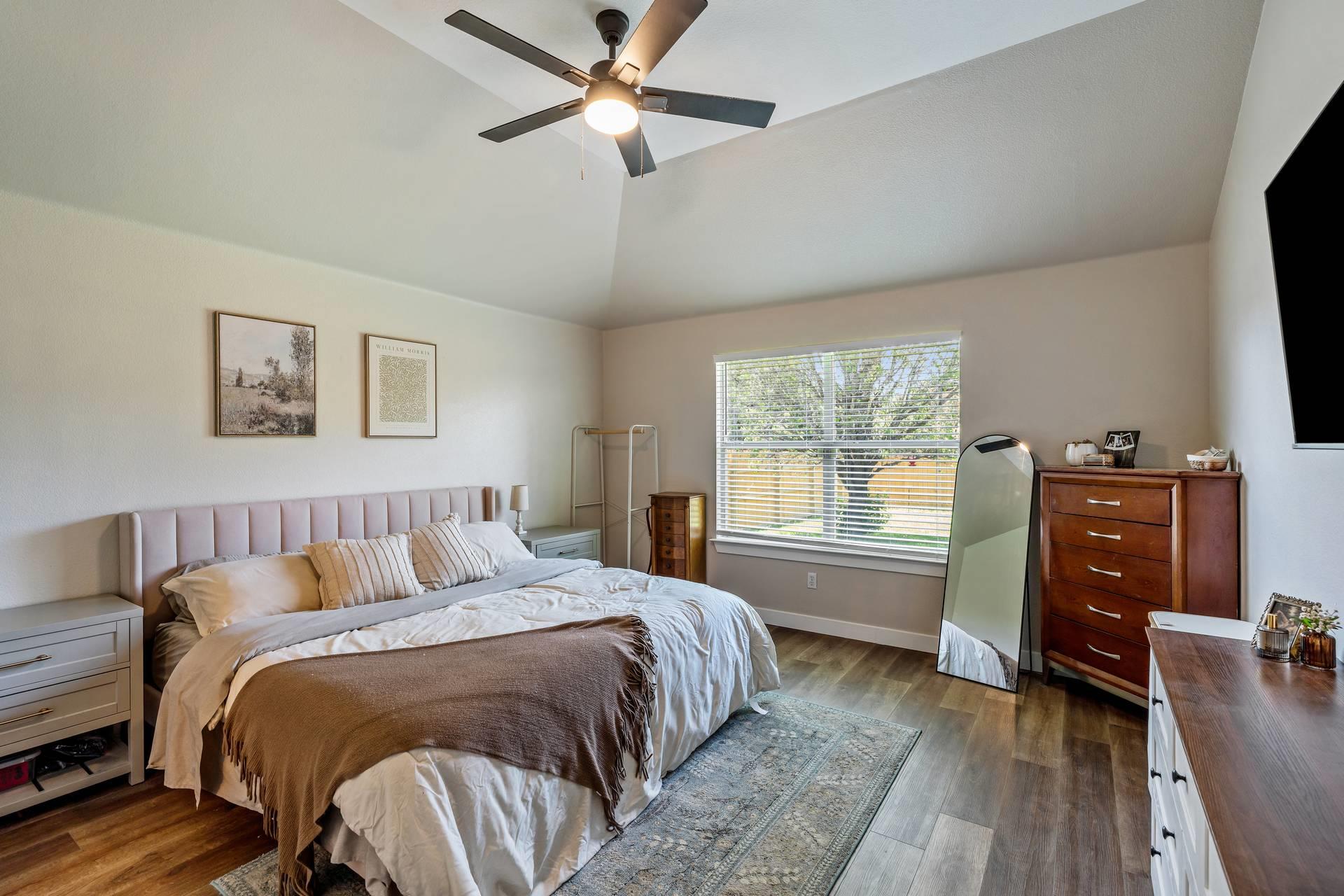 113 Hanstrom Dr, Hutto, TX 78634