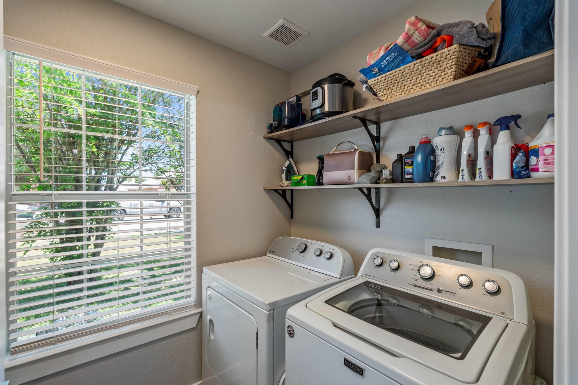 113 Hanstrom Dr, Hutto, TX 78634