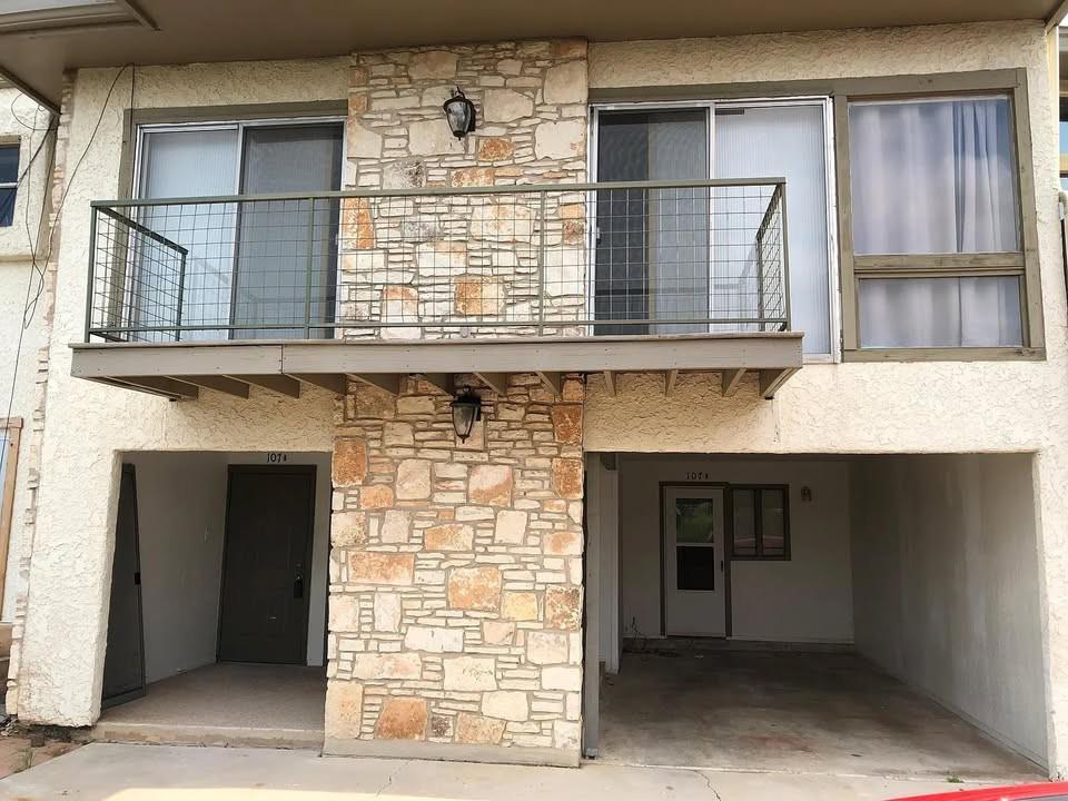 1008 Clayton Nolen Dr # 107, Horseshoe Bay, TX 78657