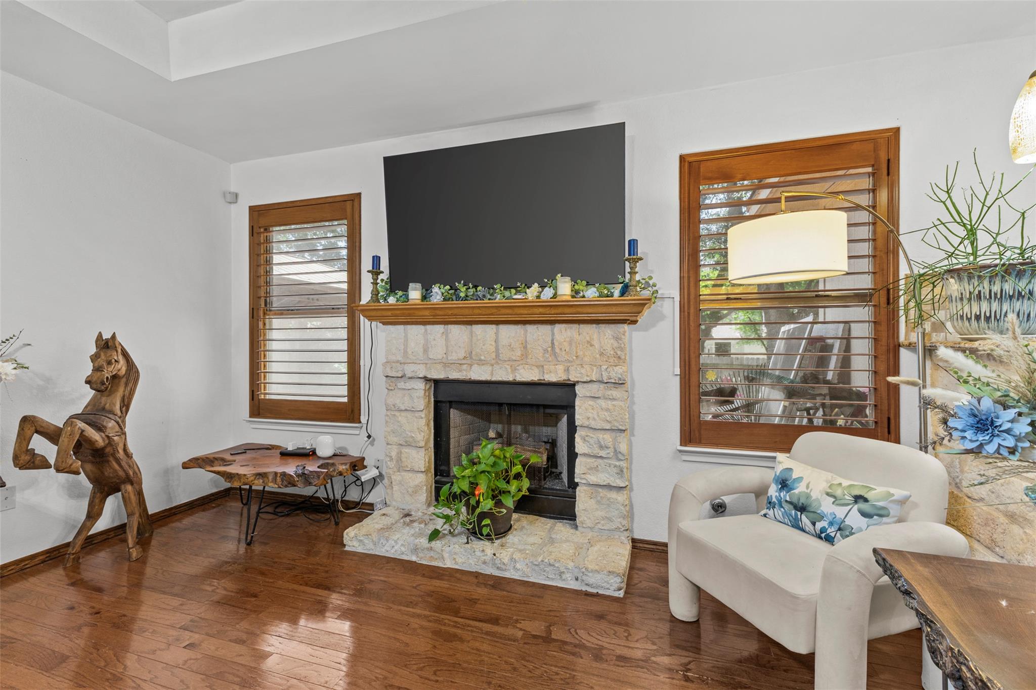 7513 Vol Walker Dr, Austin, TX 78749