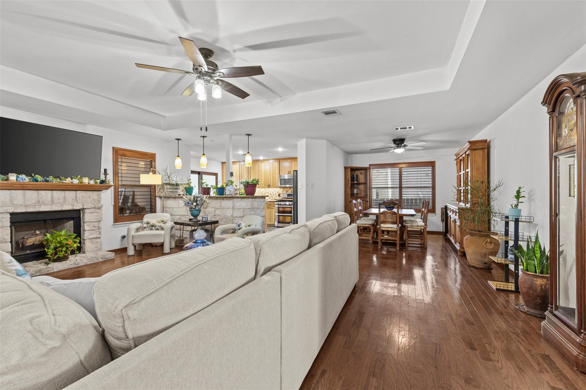 7513 Vol Walker Dr, Austin, TX 78749