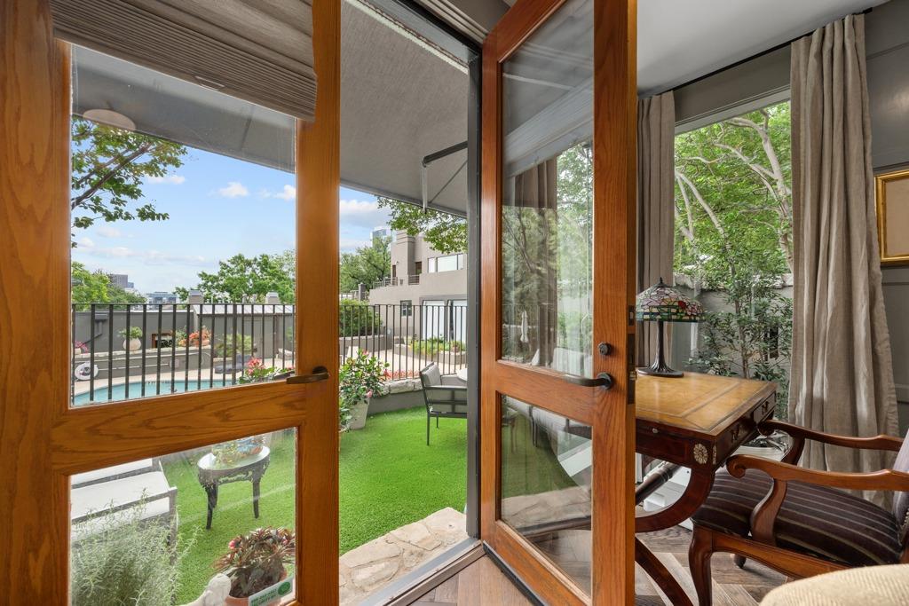1111 W 12th St # 108, Austin, TX 78703