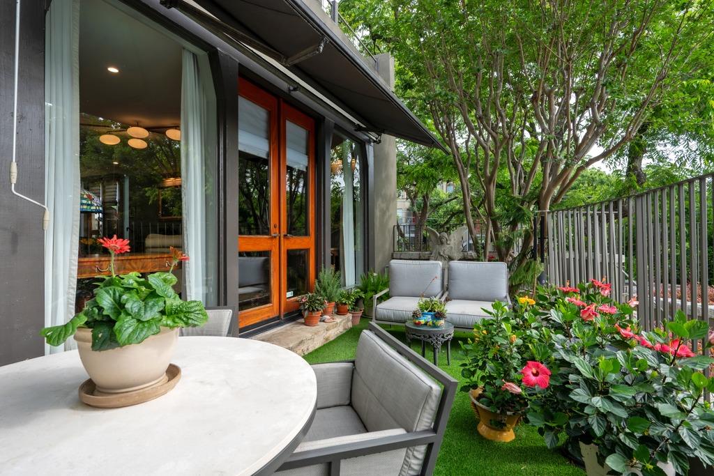 1111 W 12th St # 108, Austin, TX 78703