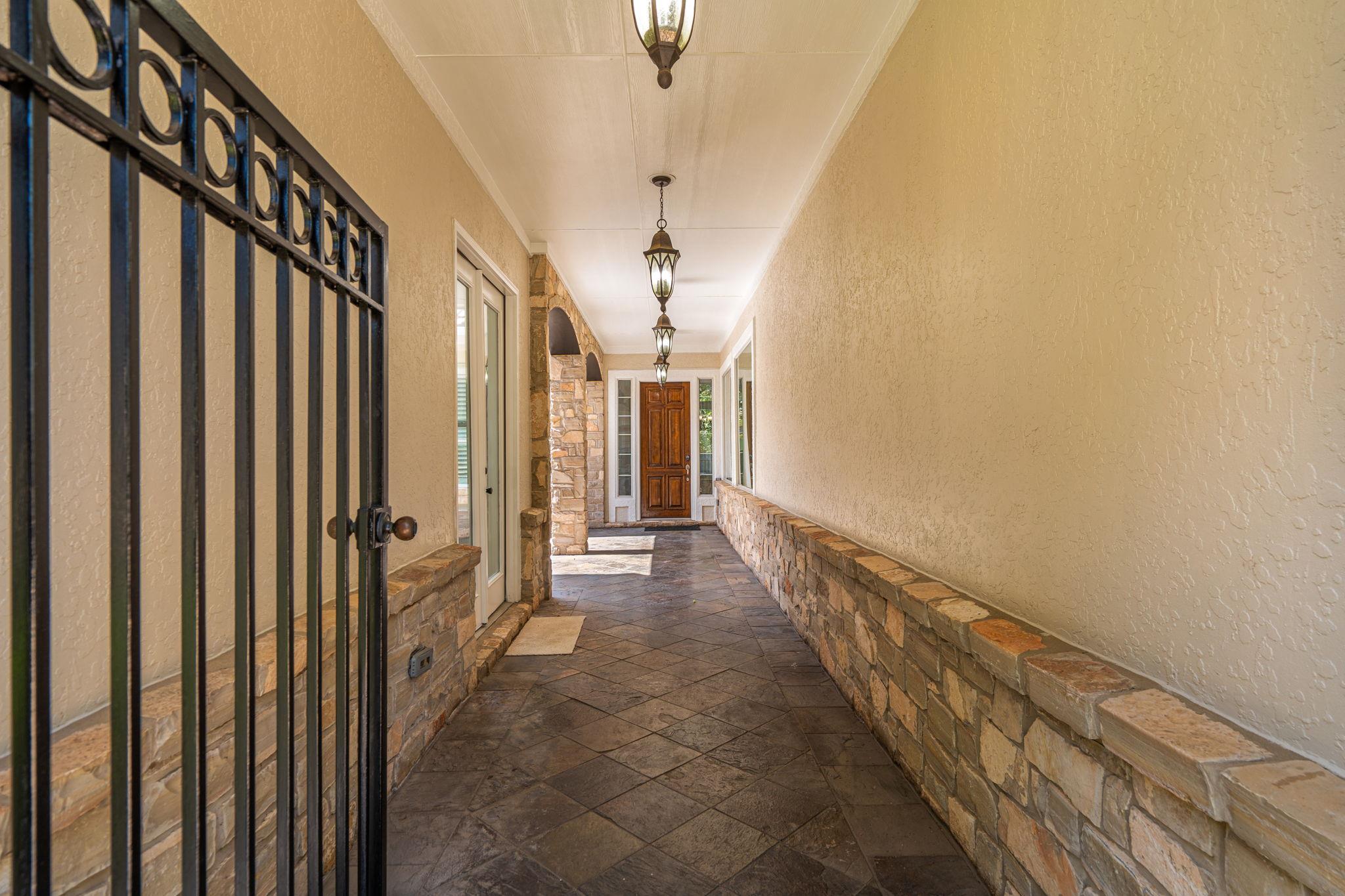 15321 Interlachen Dr, Austin, TX 78717