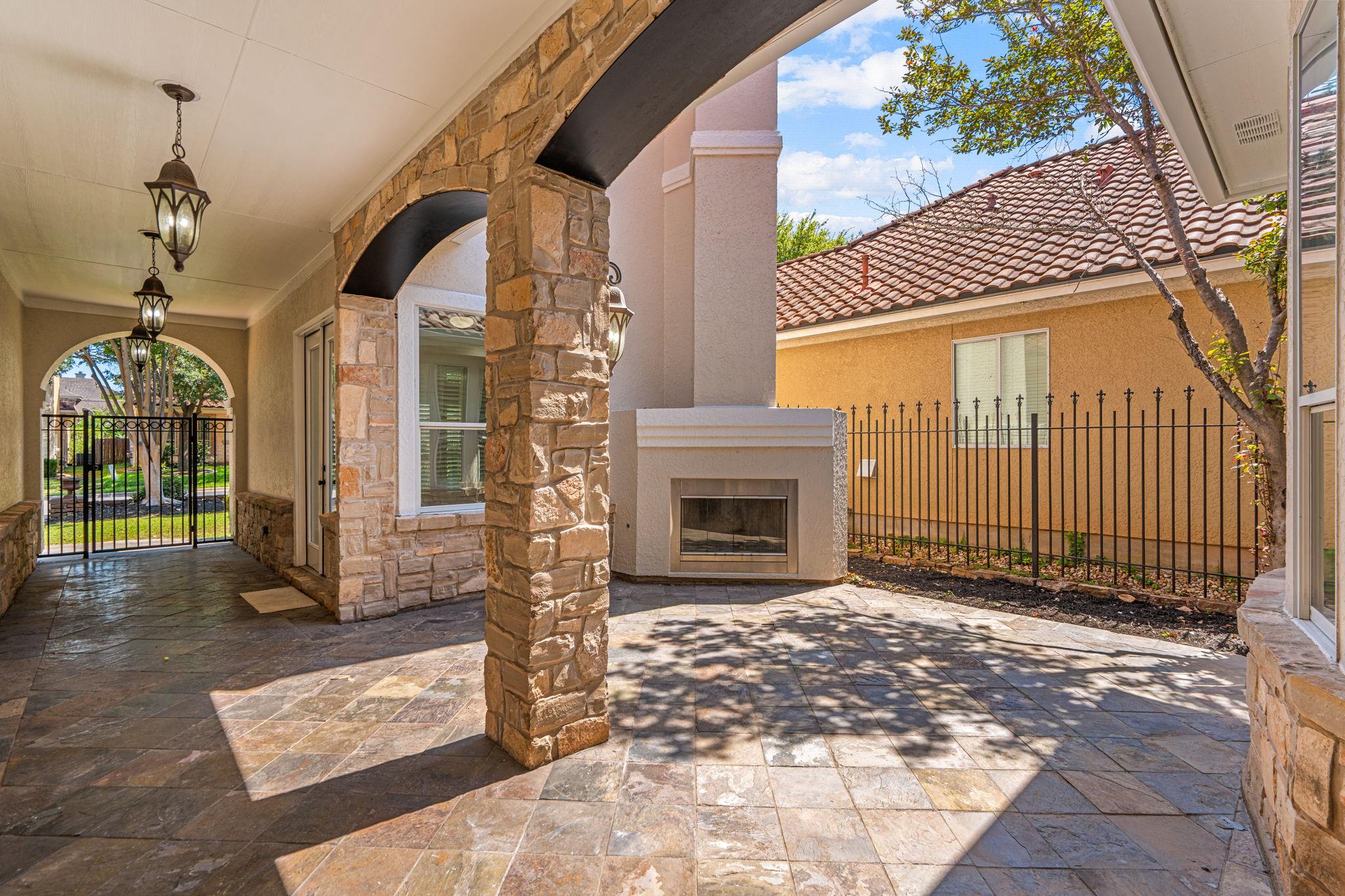 15321 Interlachen Dr, Austin, TX 78717