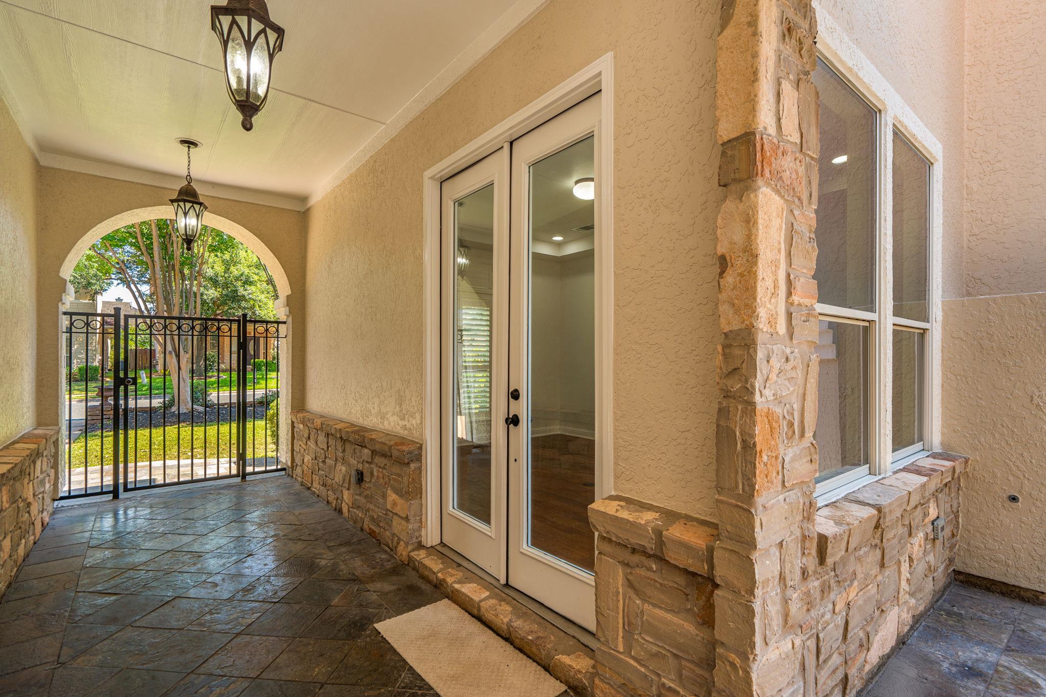 15321 Interlachen Dr, Austin, TX 78717