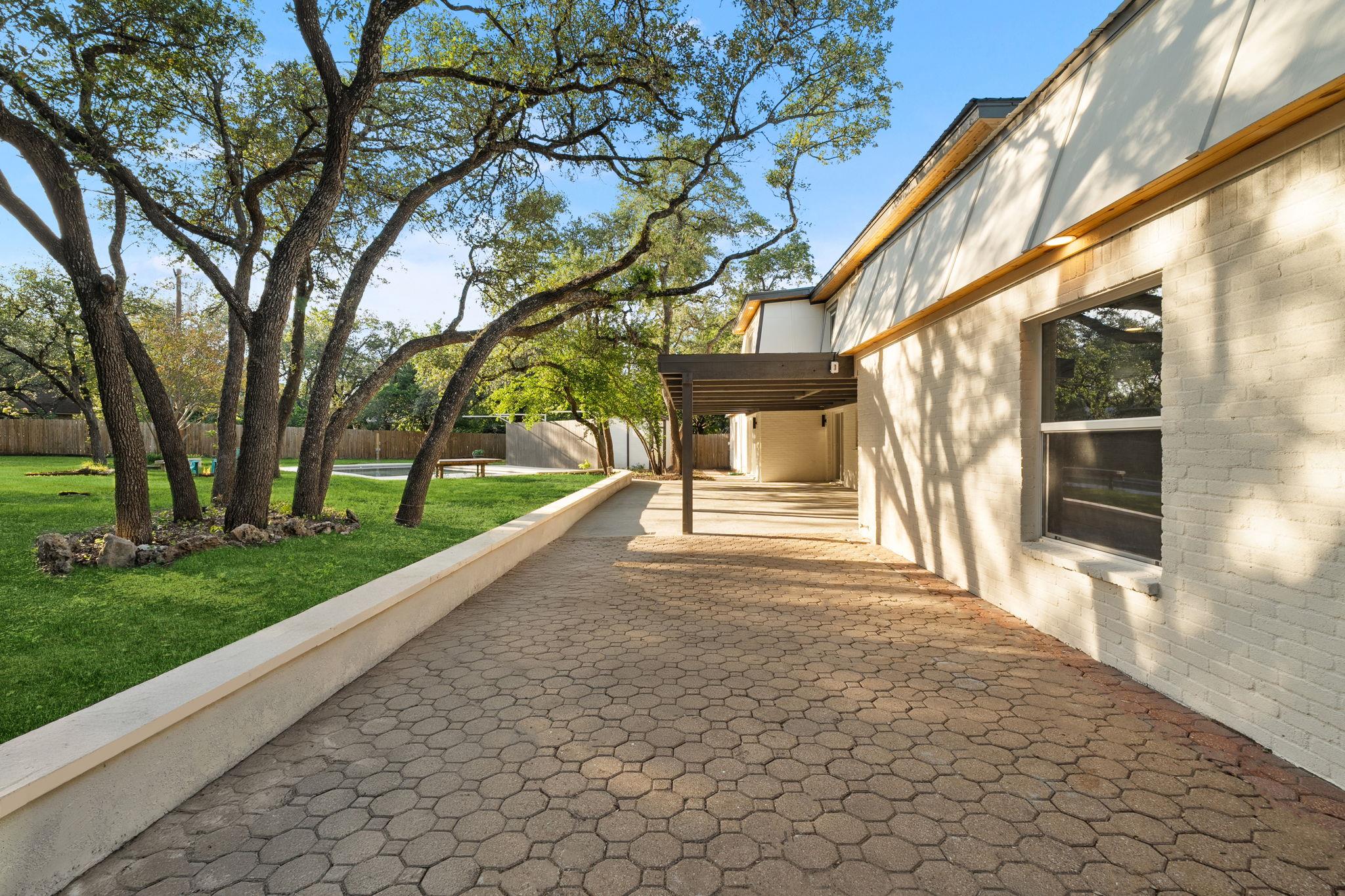 11929 Arabian Trl, Austin, TX 78759