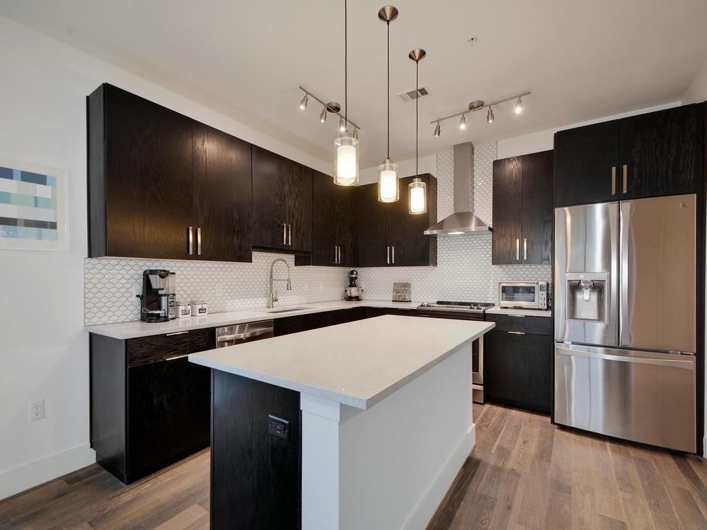 1615 E 7th St # 301, Austin, TX 78702