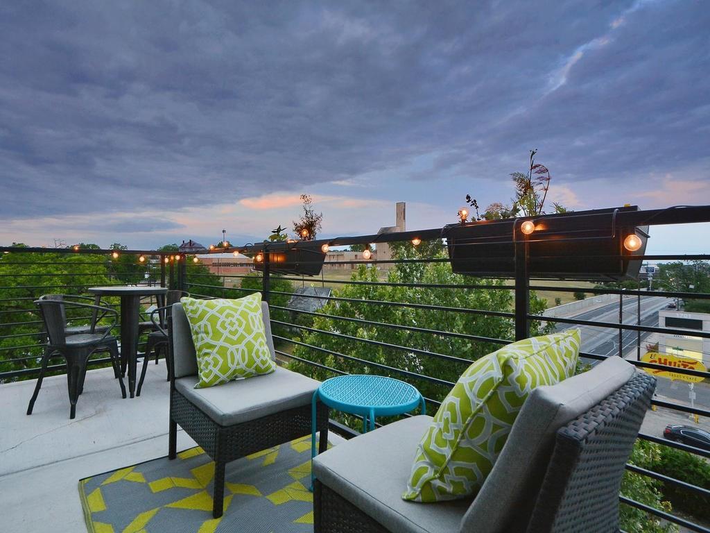 1615 E 7th St # 301, Austin, TX 78702