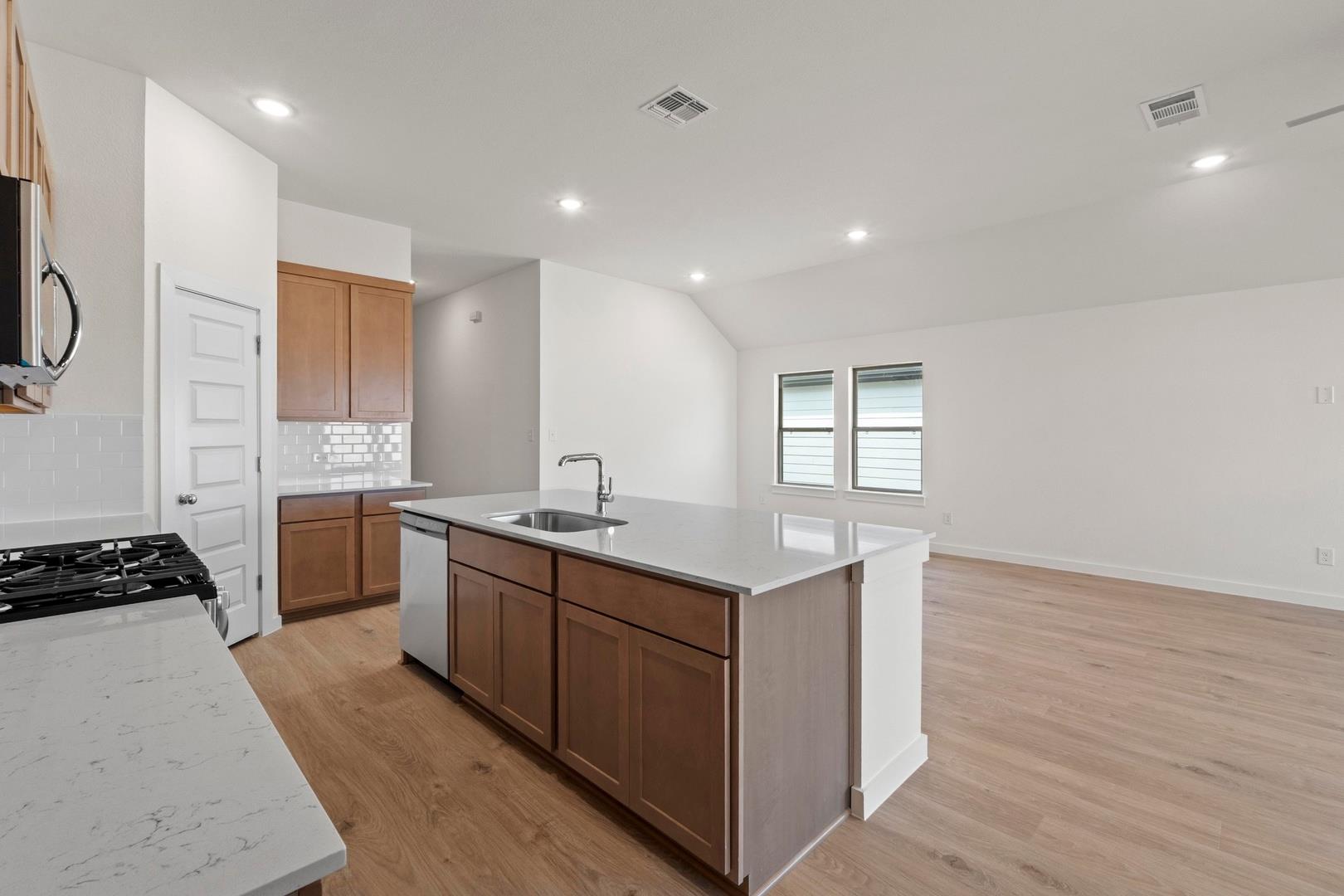 104 Malibu, Hutto, TX 78634