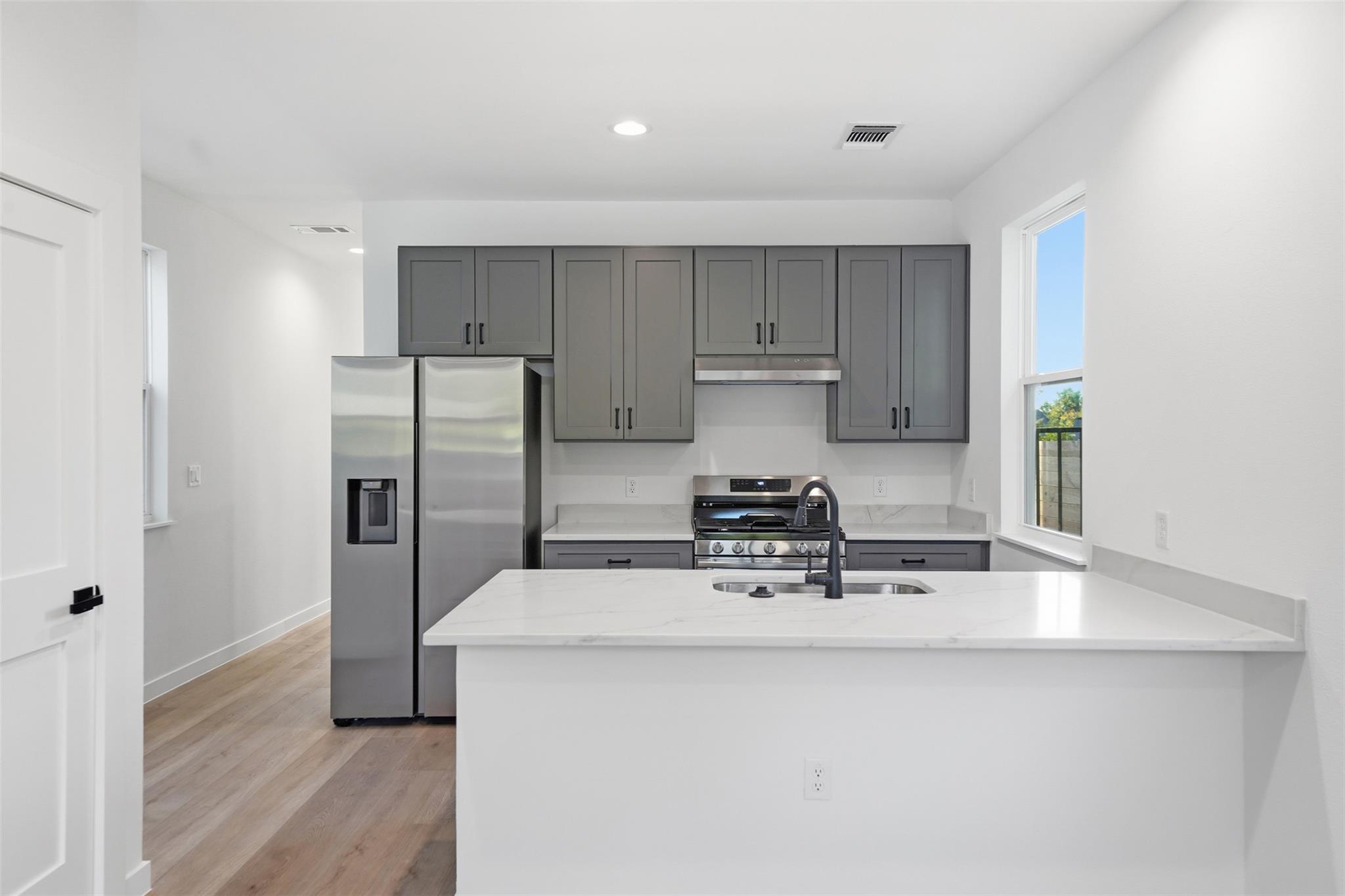 2212 Yellow Jacket Ln # 2, Austin, TX 78741