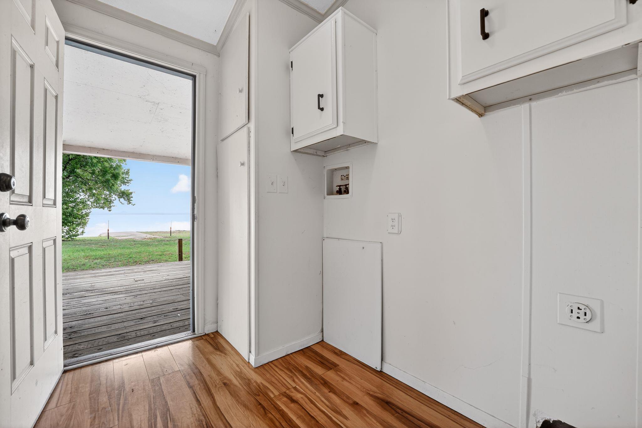 1192 County Road 225, Bluffton, TX 78607