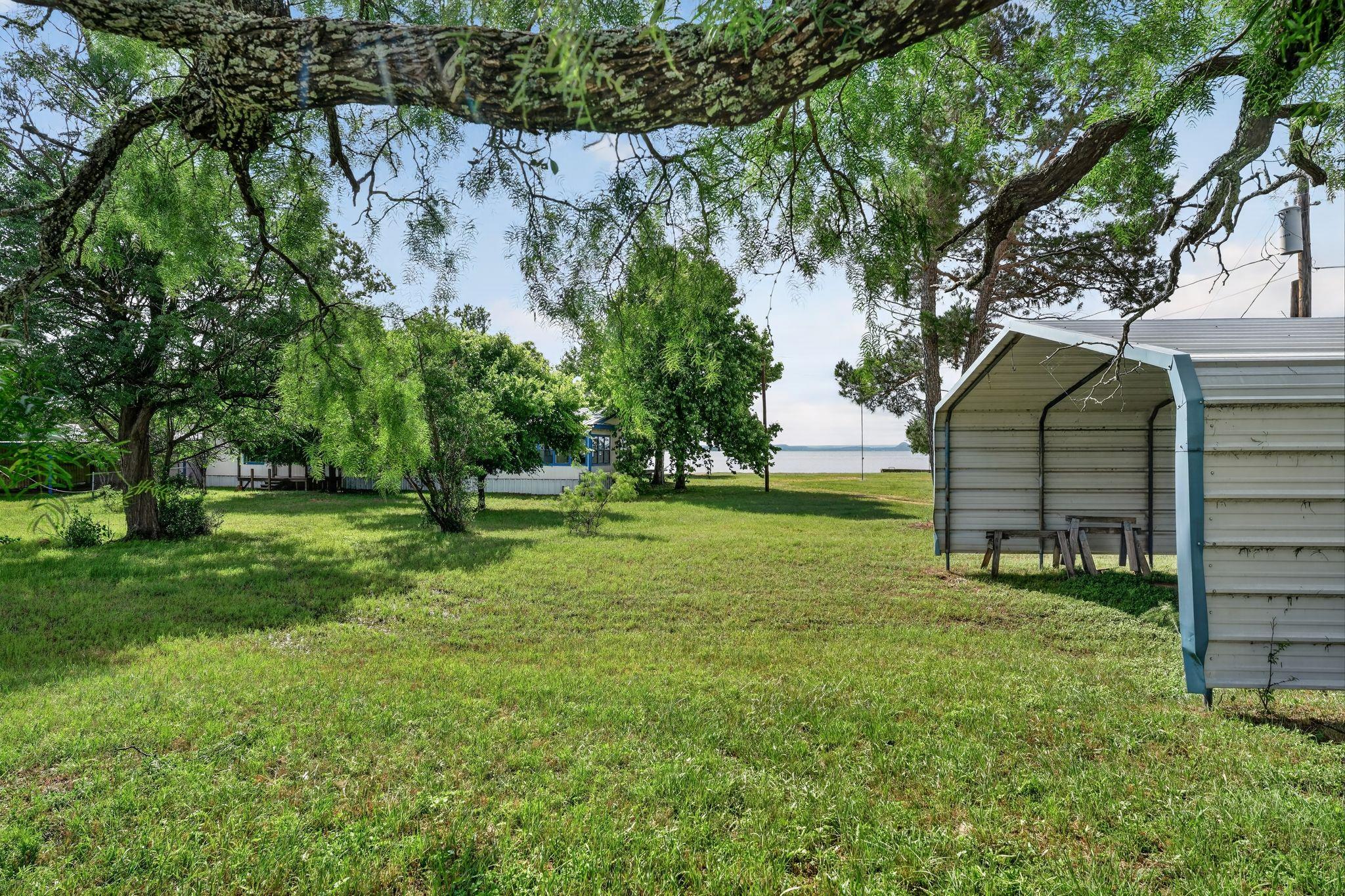 1192 County Road 225, Bluffton, TX 78607