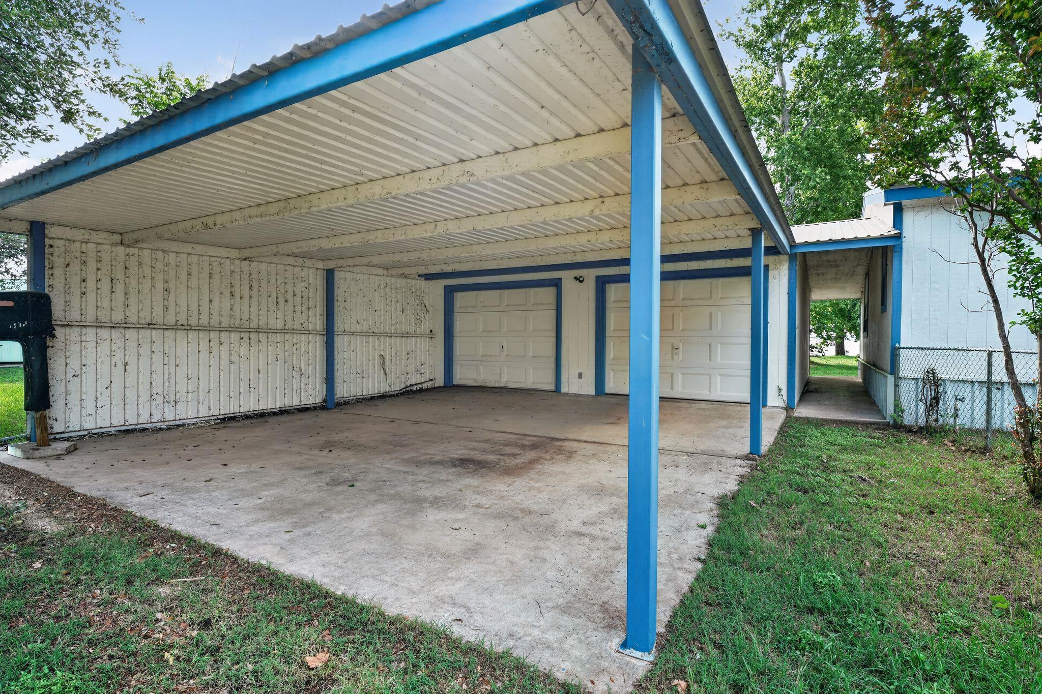 1192 County Road 225, Bluffton, TX 78607