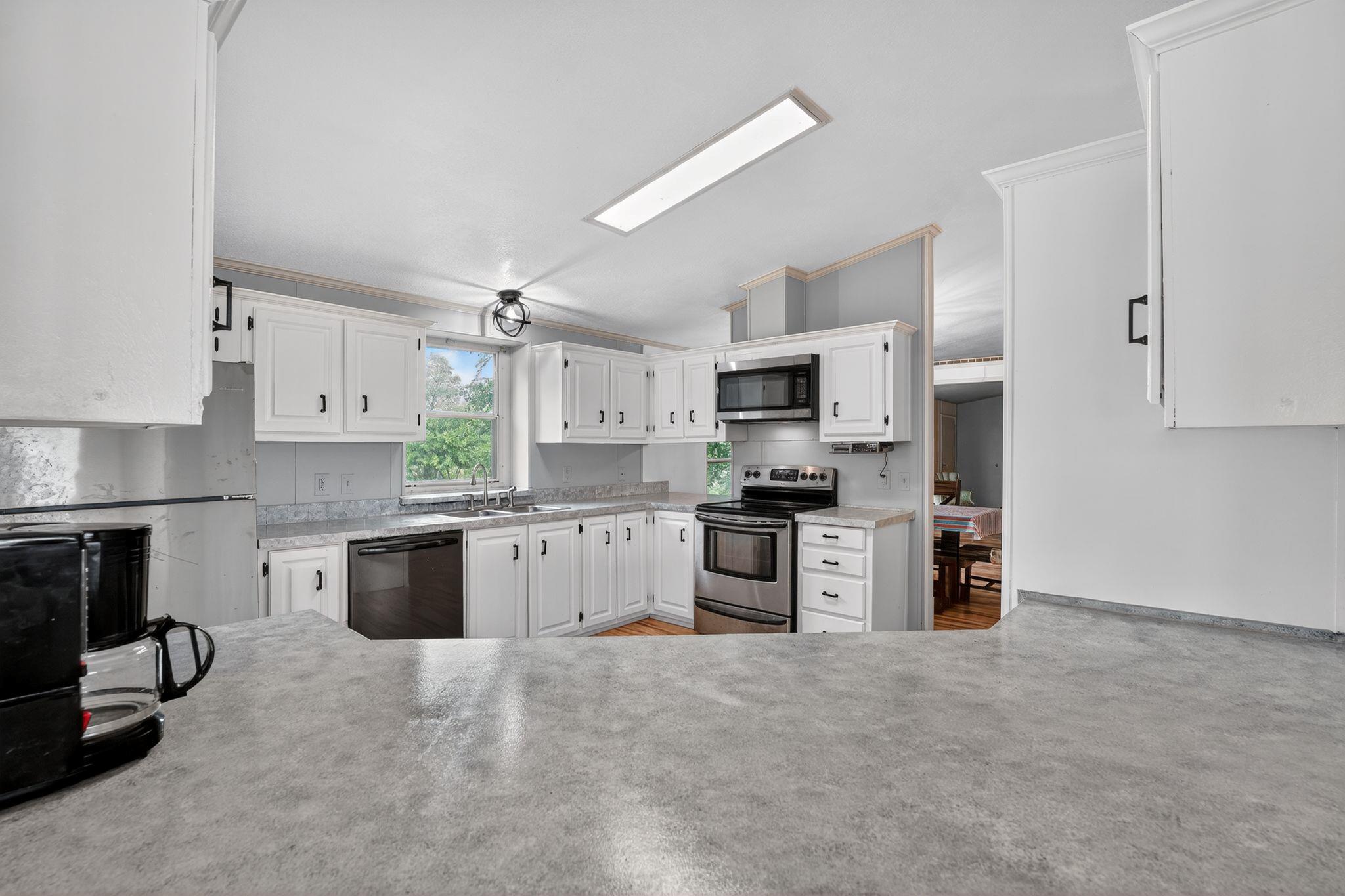 1192 County Road 225, Bluffton, TX 78607