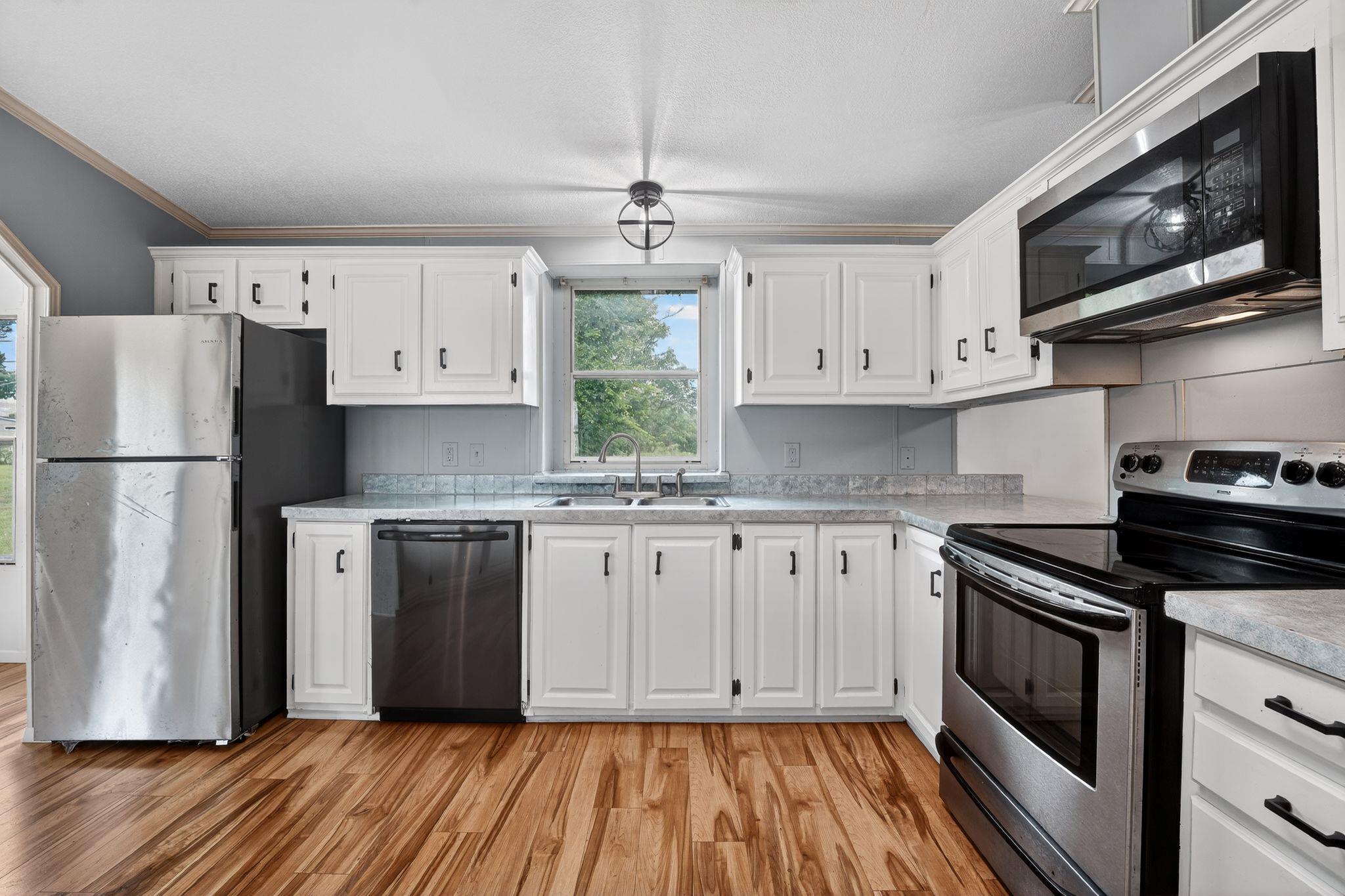 1192 County Road 225, Bluffton, TX 78607