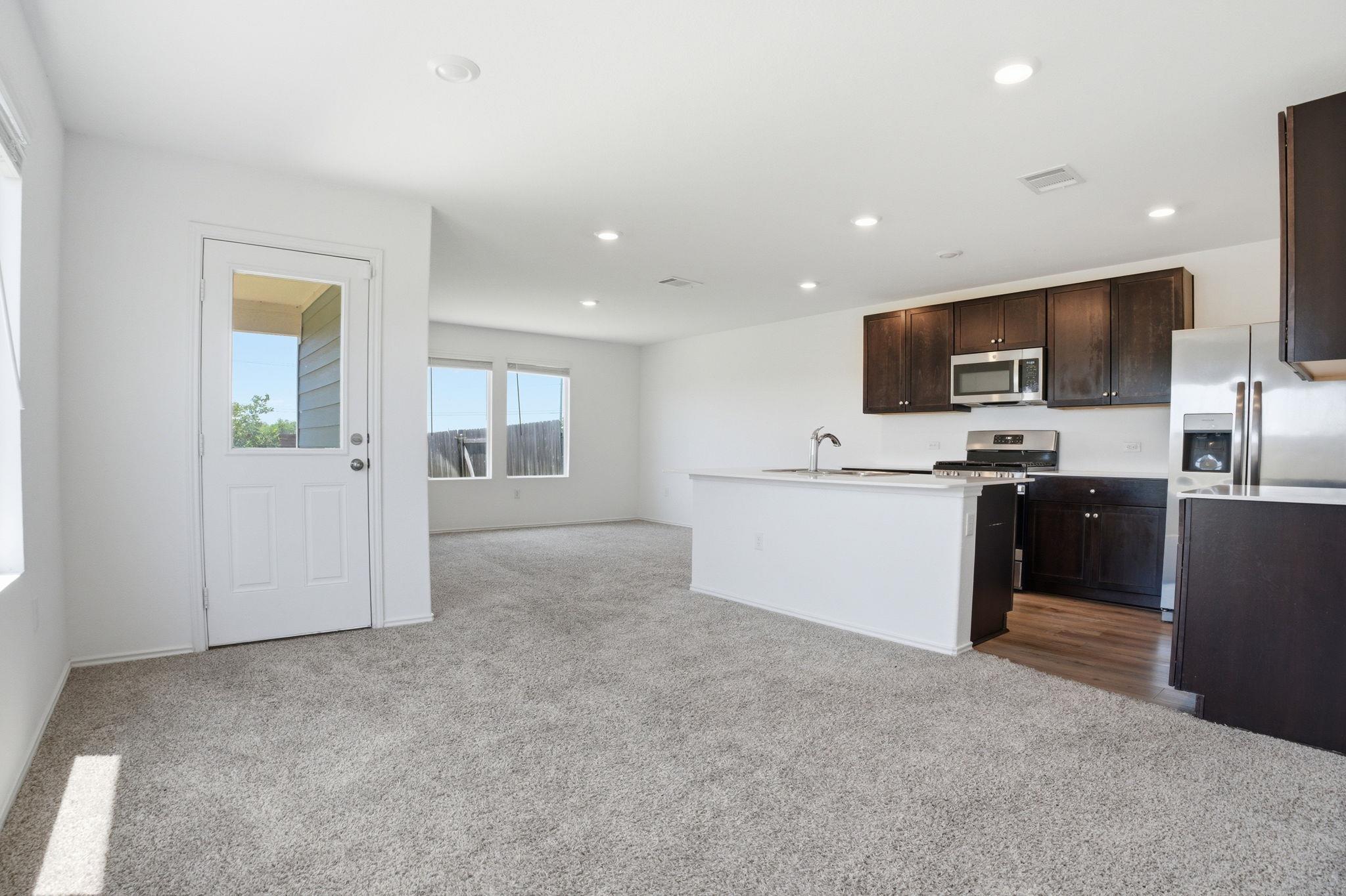 12213 Rising Moon Ln, Del Valle, TX 78617