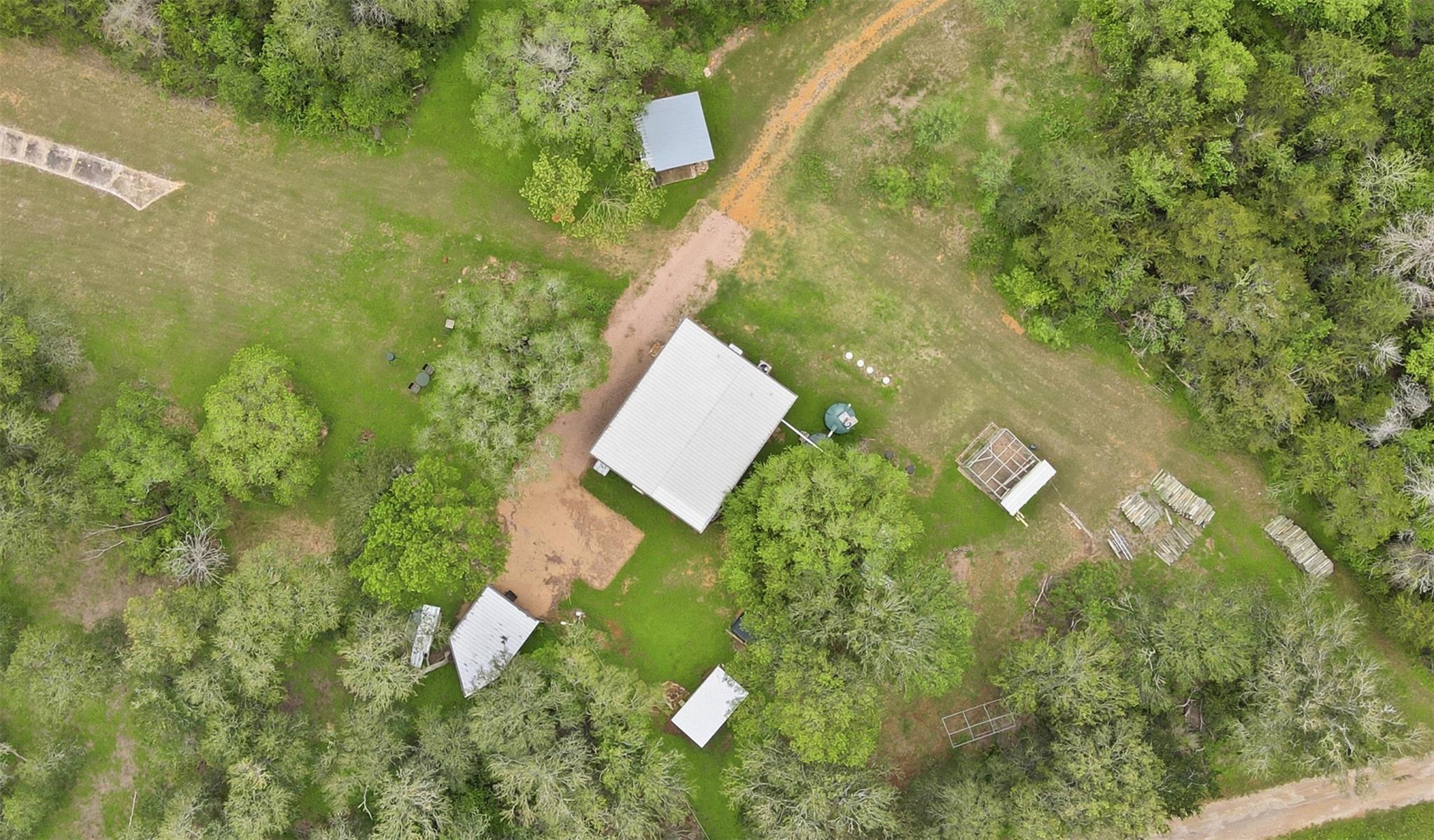 169 Ann Powell Rd, Smithville, TX 78957