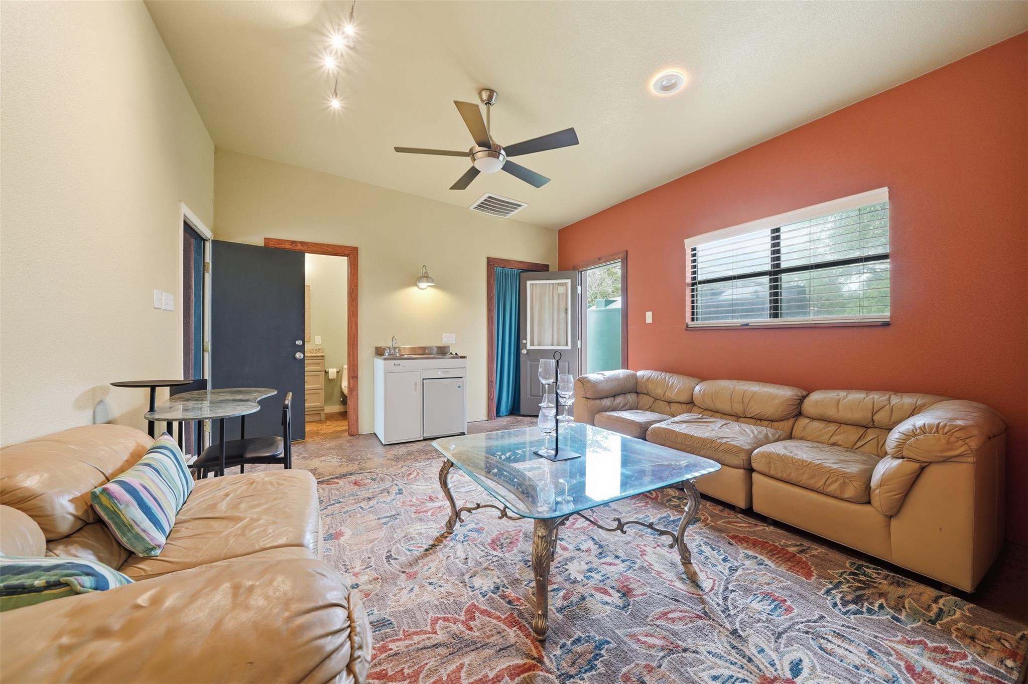 169 Ann Powell Rd, Smithville, TX 78957