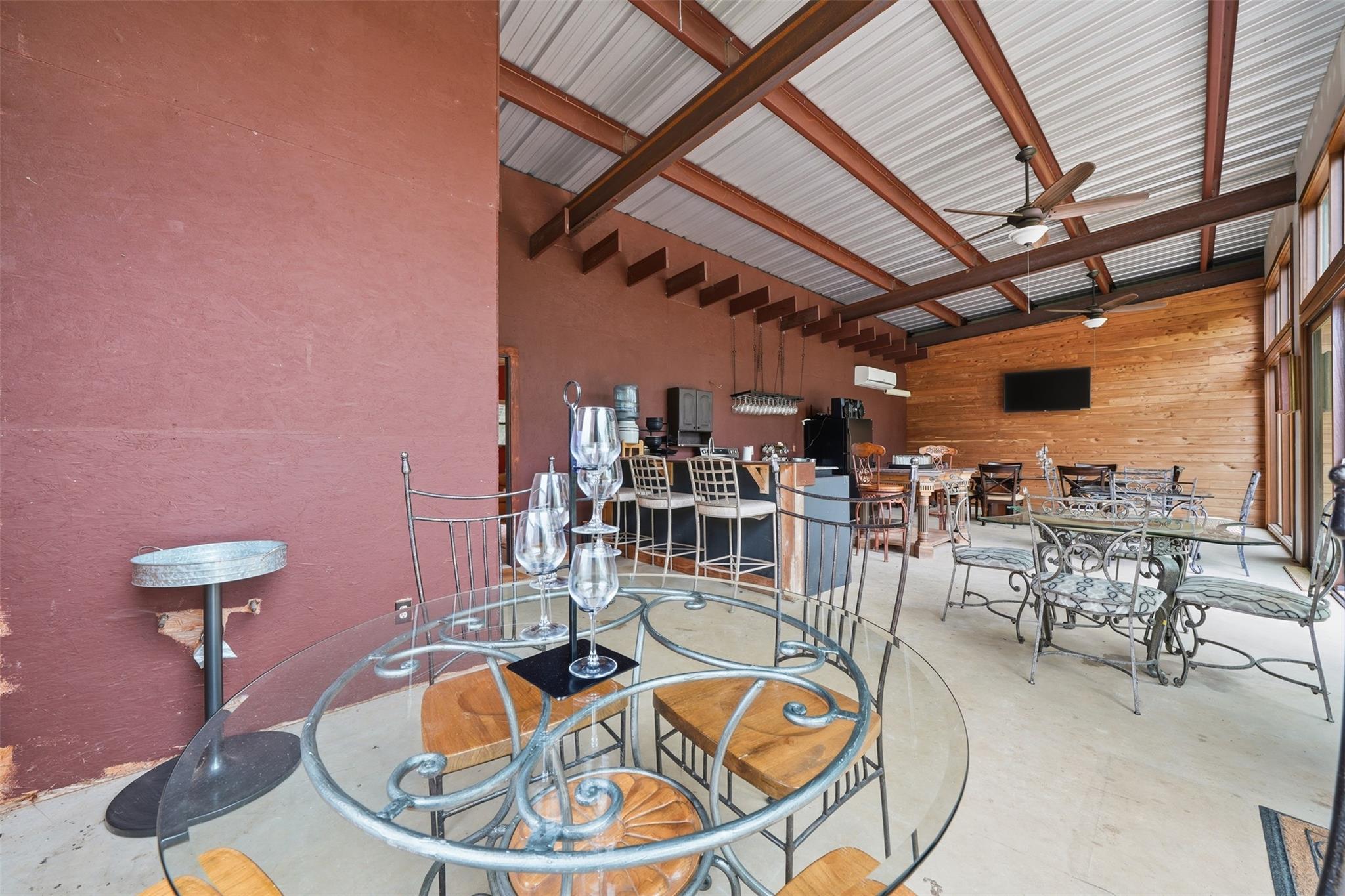 169 Ann Powell Rd, Smithville, TX 78957