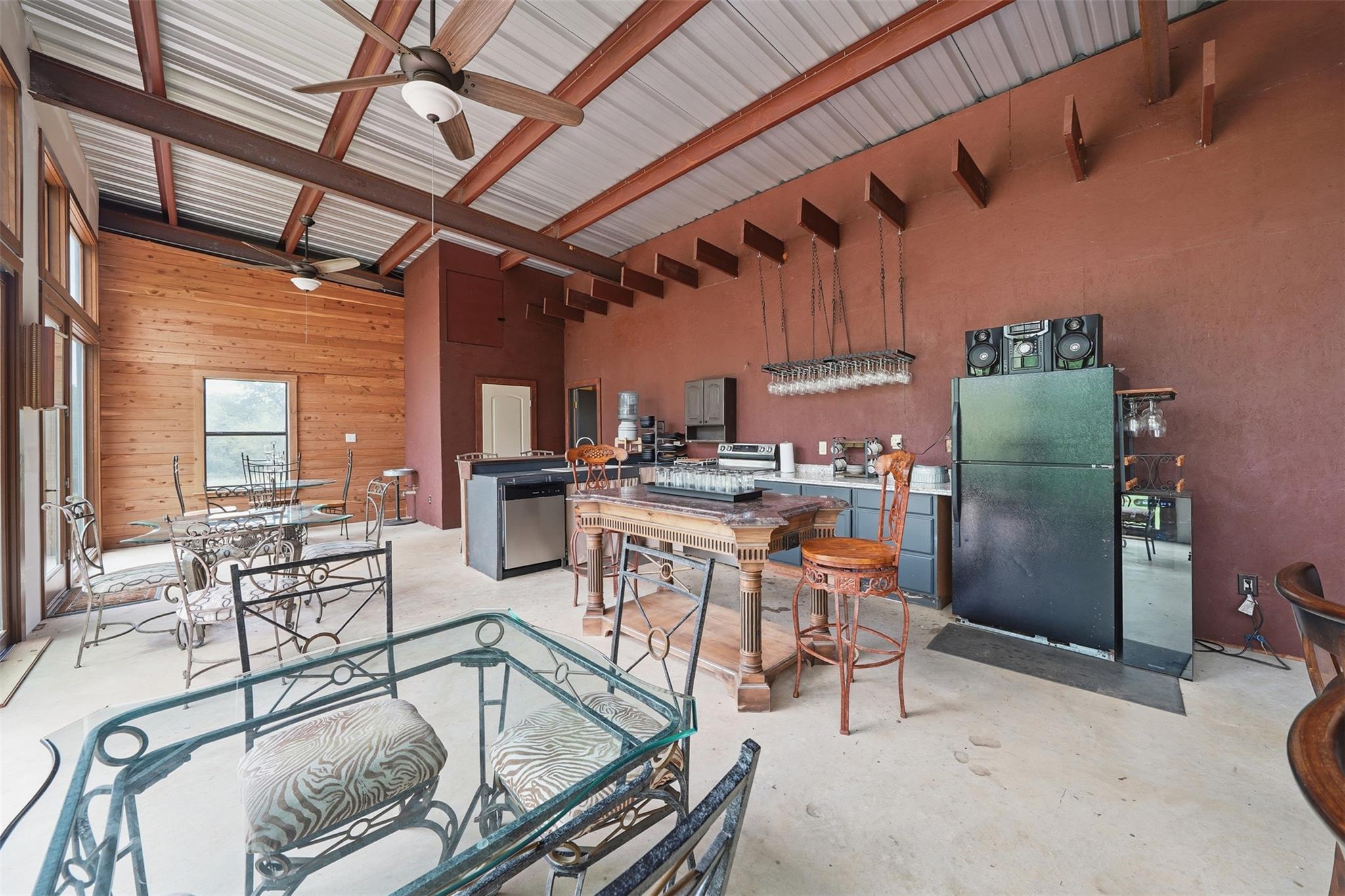169 Ann Powell Rd, Smithville, TX 78957