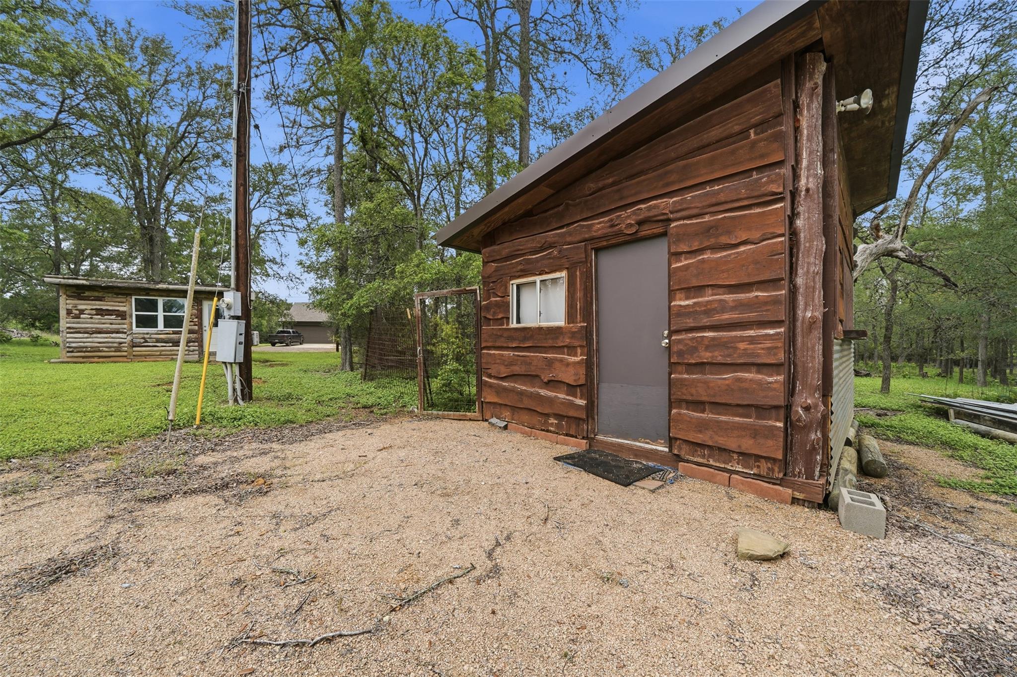 169 Ann Powell Rd, Smithville, TX 78957