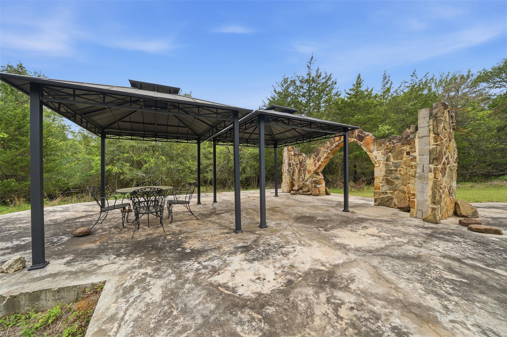 169 Ann Powell Rd, Smithville, TX 78957