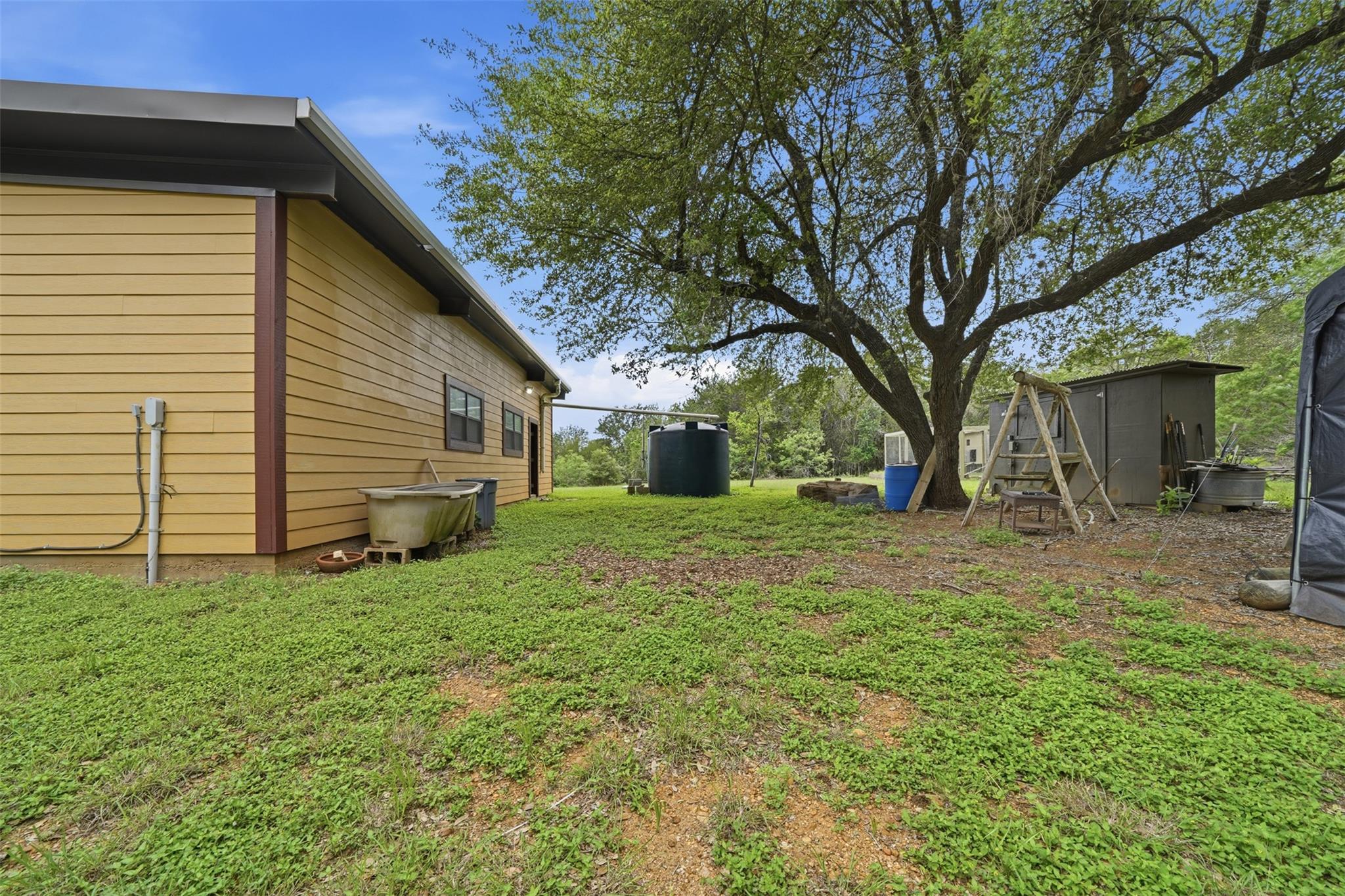 169 Ann Powell Rd, Smithville, TX 78957