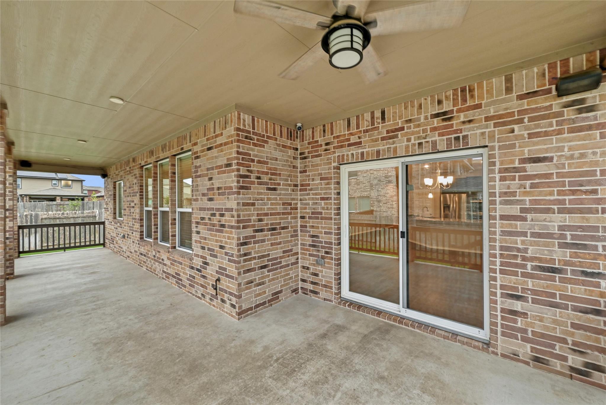 1724 Stinnett Dr, Leander, TX 78641