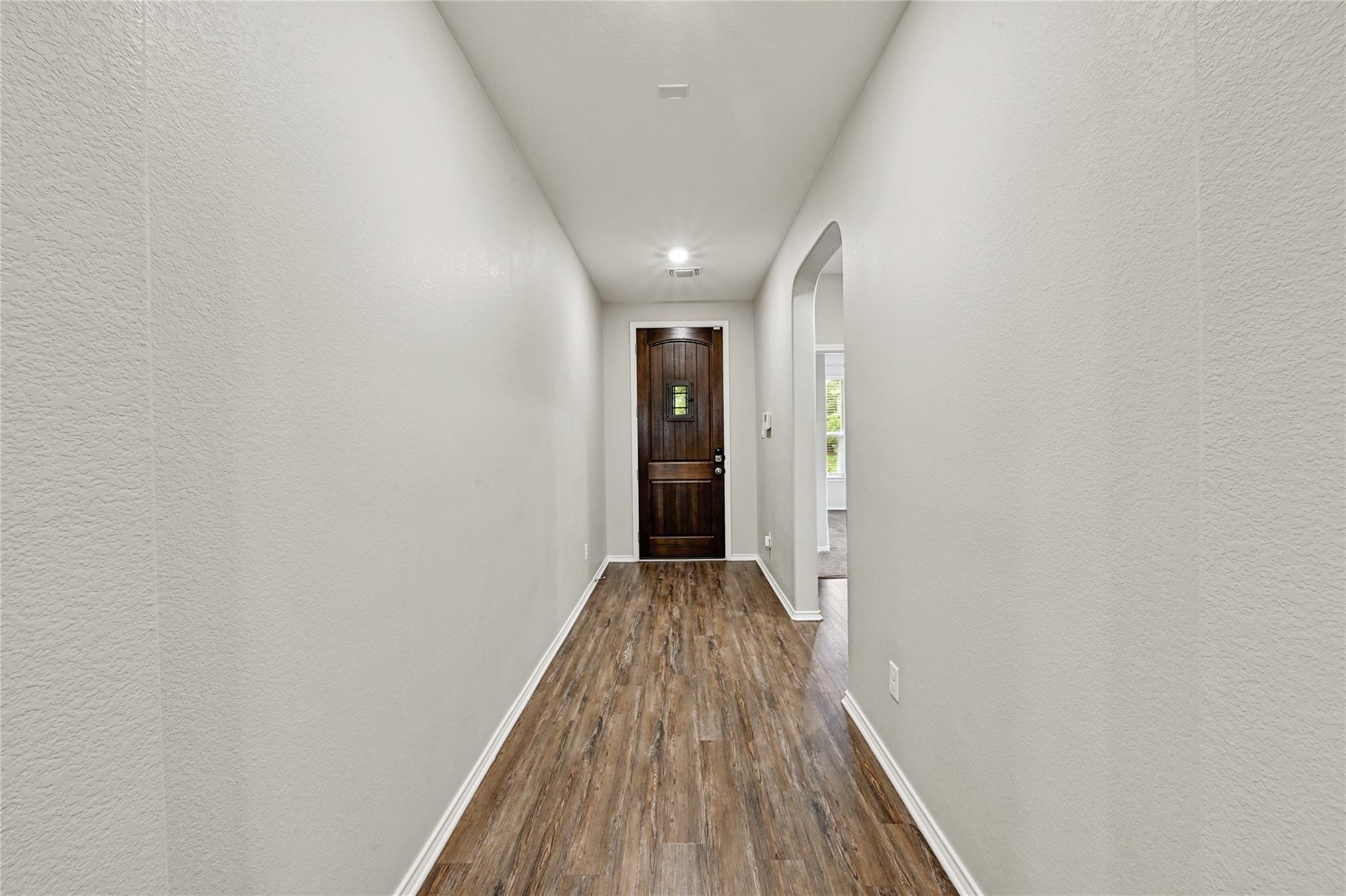 1724 Stinnett Dr, Leander, TX 78641