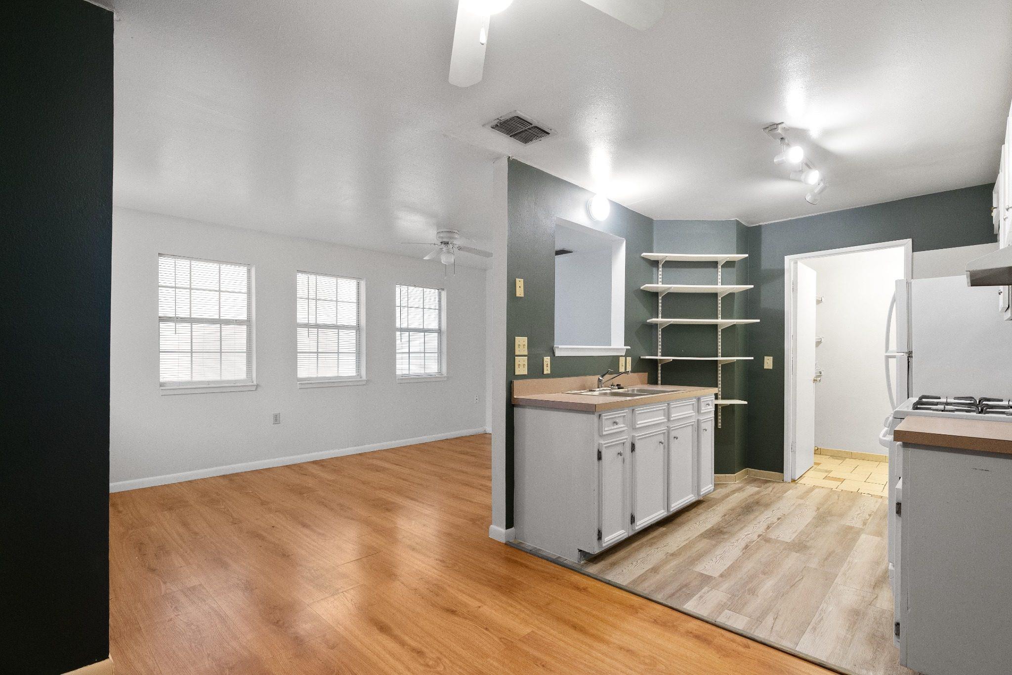 1304 Delano # A, Austin, TX 78721