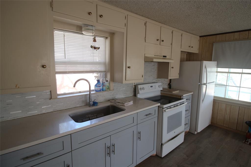 20203 Barnett Glenn Rd, Spicewood, TX 78669