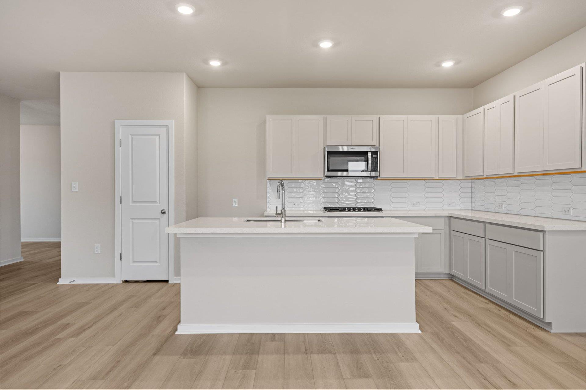 235 Red Tail Hawk Ln, Cedar Creek, TX 78612