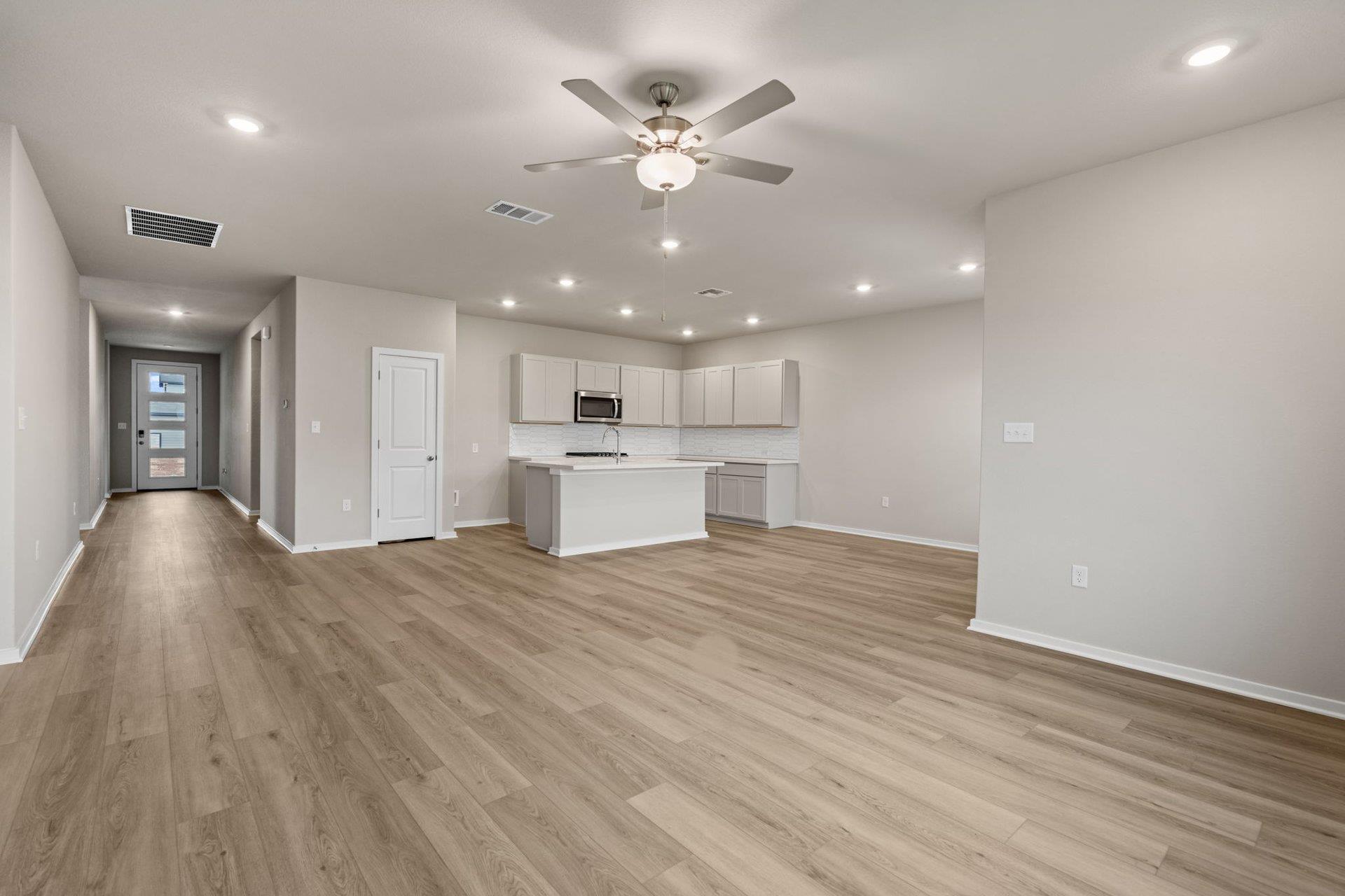 235 Red Tail Hawk Ln, Cedar Creek, TX 78612