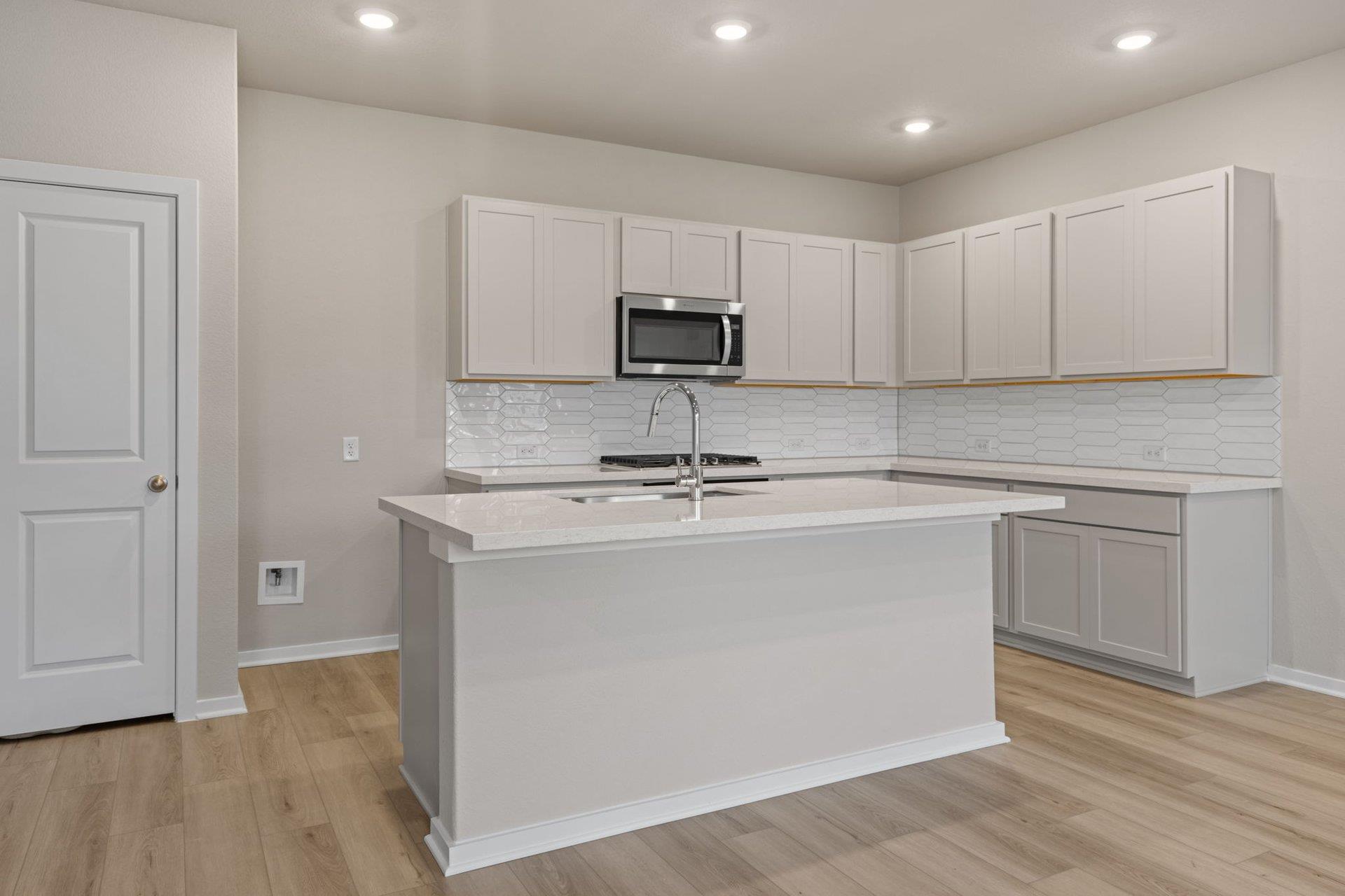235 Red Tail Hawk Ln, Cedar Creek, TX 78612